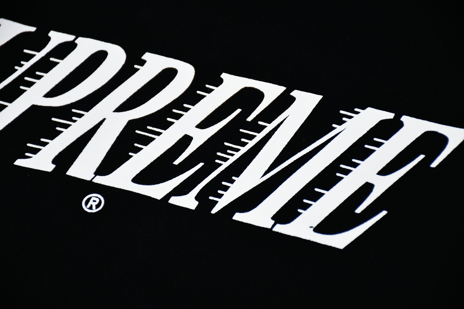 SUPREME スーパー メンズ 半袖Tシャツ 全2色 - 画像 6