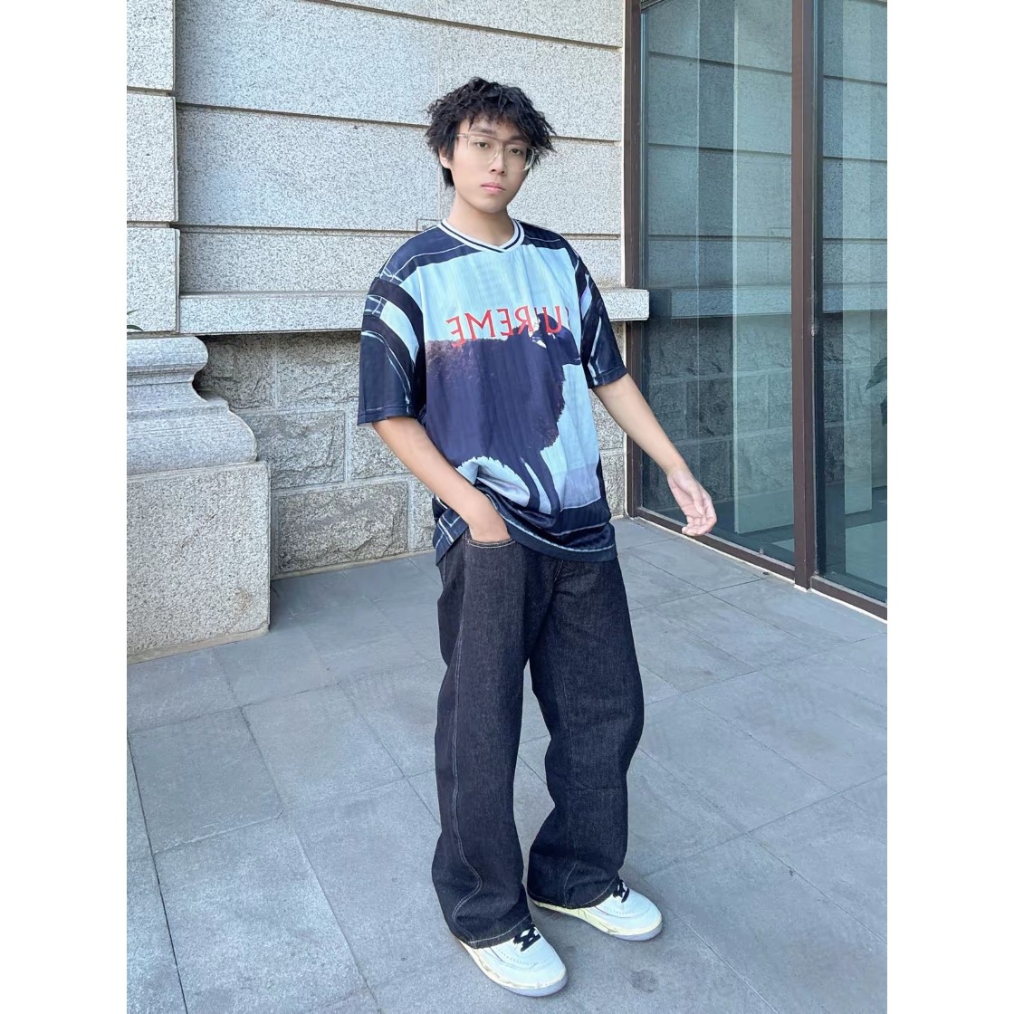 SUPREME スープレム ロゴTシャツ 通勤 通学 ブラック