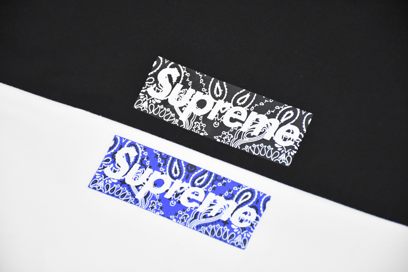 SUPREME スュプリーム バンダナボックスロゴTシャツ ブルーバンダナ ブラック 2色展開 - 画像 4