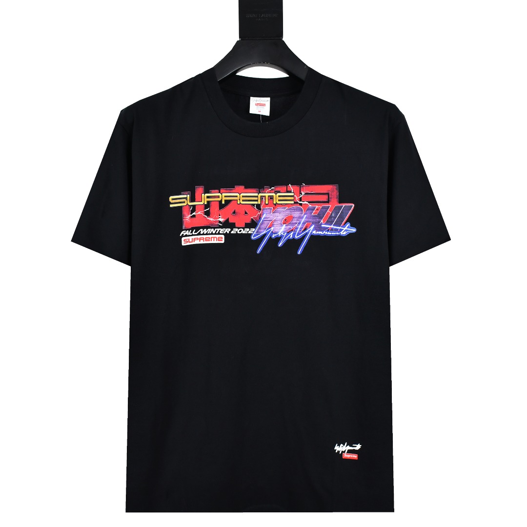 Supreme スュープリーム YOHJI YAMAMOTO ヨウジヤマモト YOHJI YAMAMOTO TEKKEN Tee メンズ ブラック ホワイト 全2色