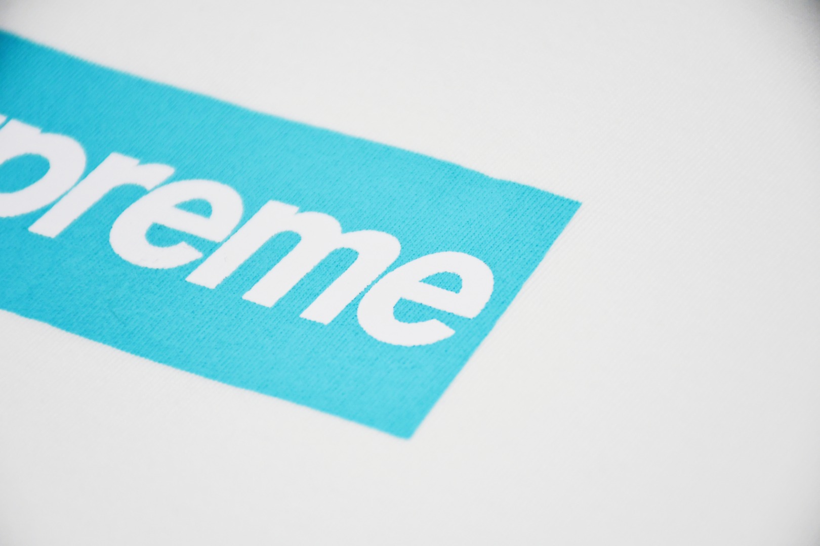 Supreme スュプリーム ロゴTシャツ バンダナ スーパー コラボ Tシャツ フロントロゴ 1枚 1色展開 - 画像 7