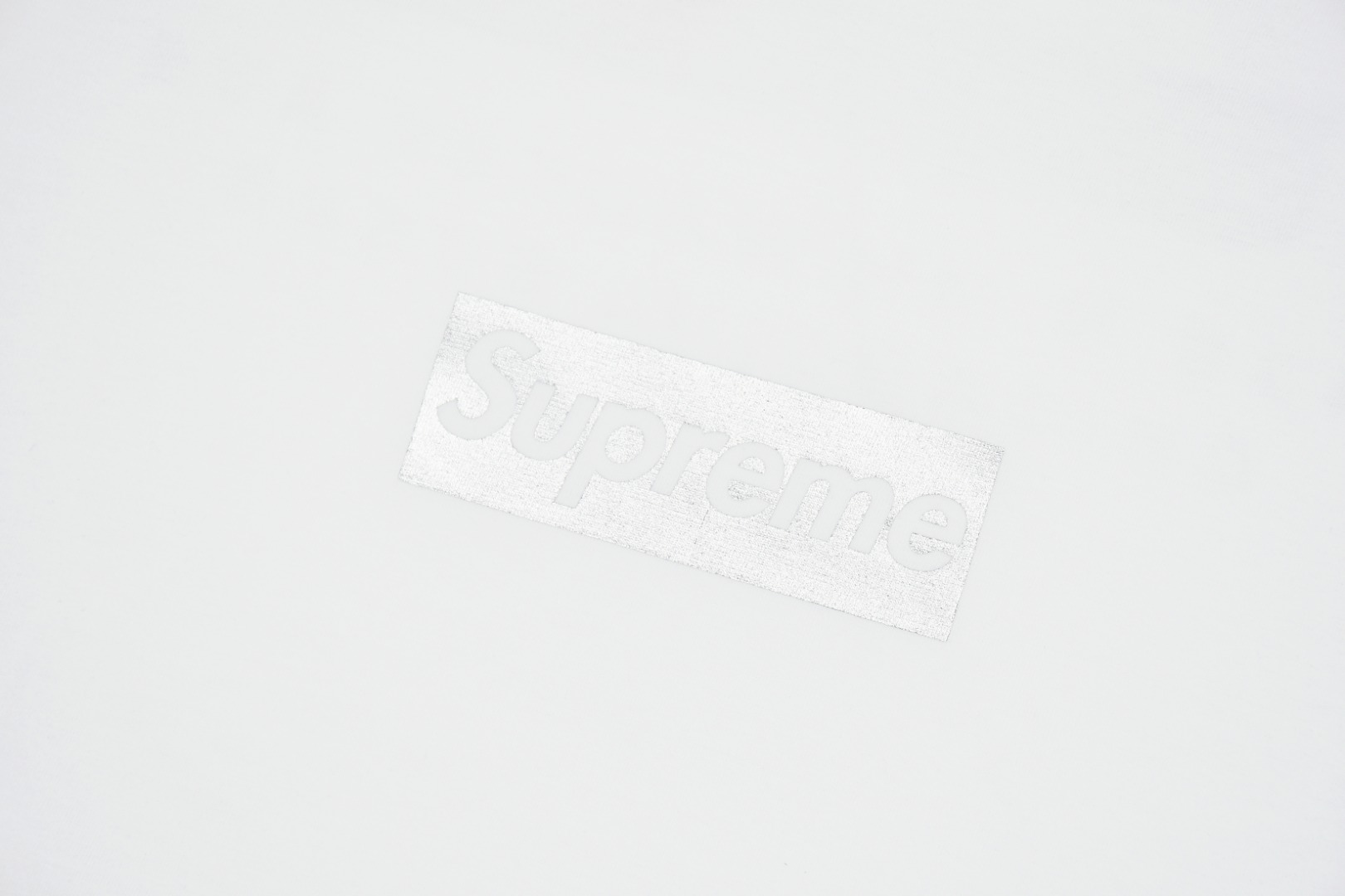 Supreme スュプリーム メンズTシャツ 100%コットン ホワイト 全1色 - 画像 4