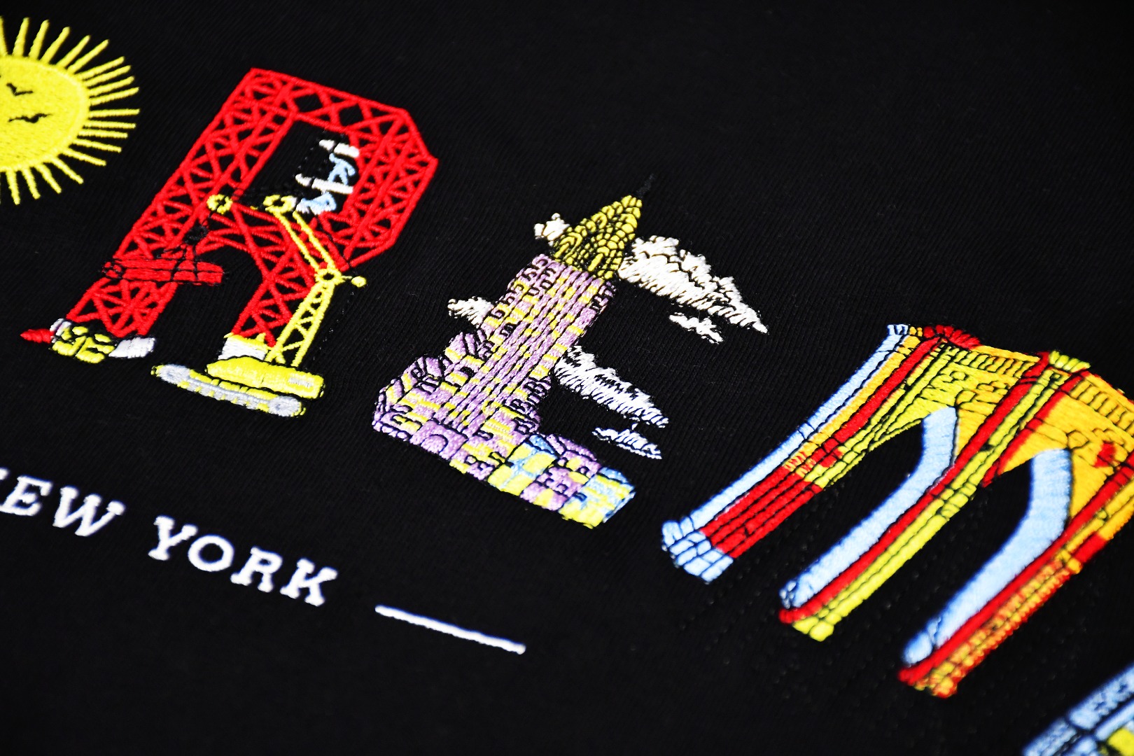 Supreme スュプリーム ロゴTシャツ 本革 ブラック ホワイト 全2色 - 画像 6