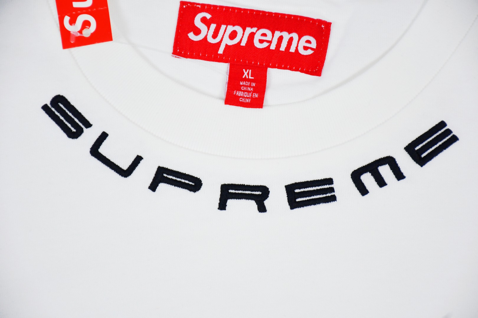 Supreme スュプリーム コラボ ロゴ刺繍 長袖Tシャツ ブラック ホワイト 全2色 - 画像 4