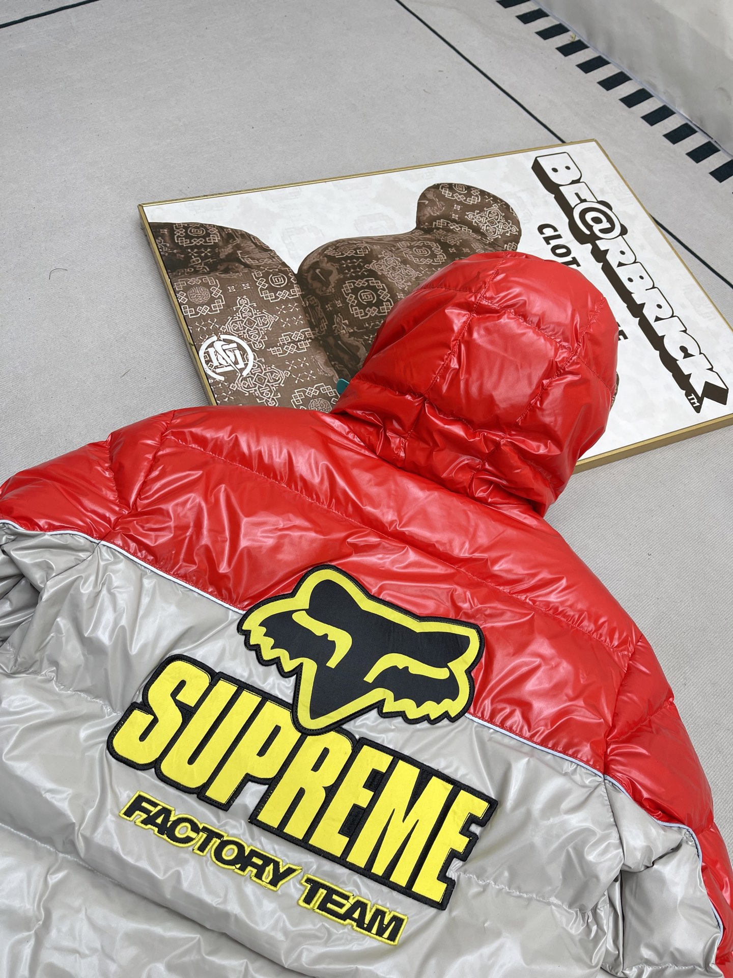 SUPREME スュプリーム ファイヤー パーカー ブラック レッド 全2色 - 画像 2