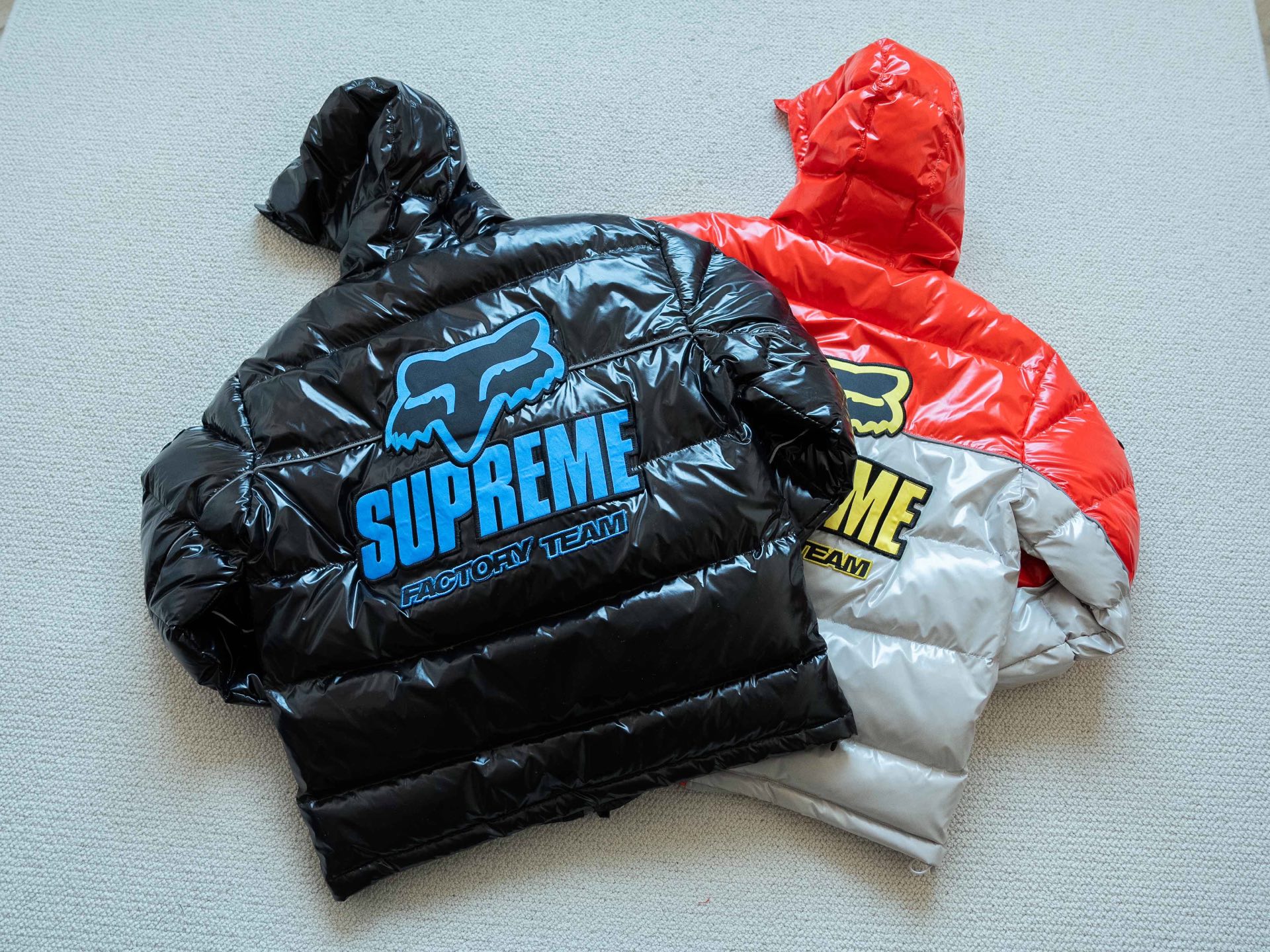 SUPREME スーパーイースト ファクトリーチーム コラボ ダウンジャケット 全2色 - 画像 2