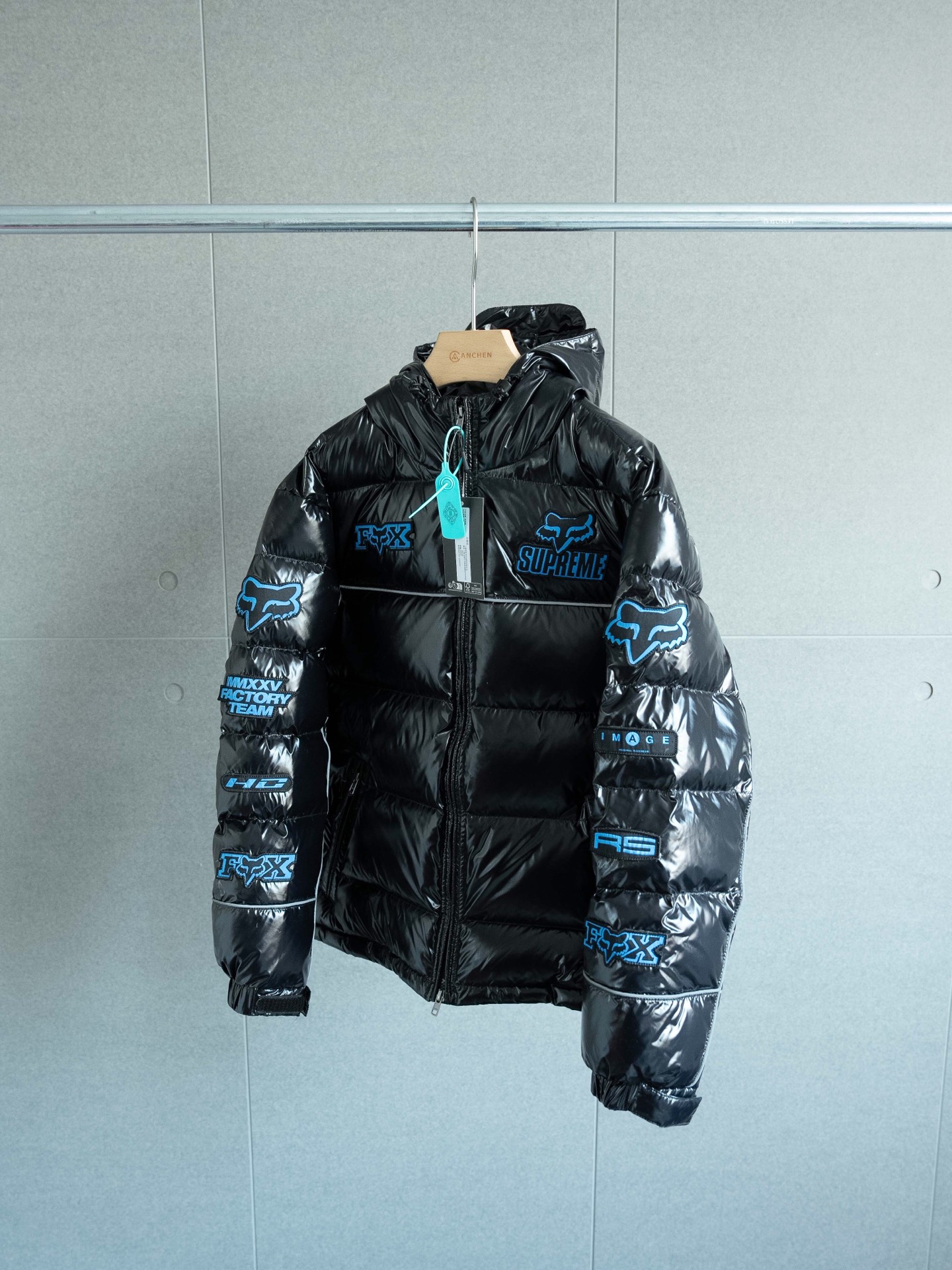 SUPREME スーパーイースト ファクトリーチーム コラボ ダウンジャケット 全2色 - 画像 5