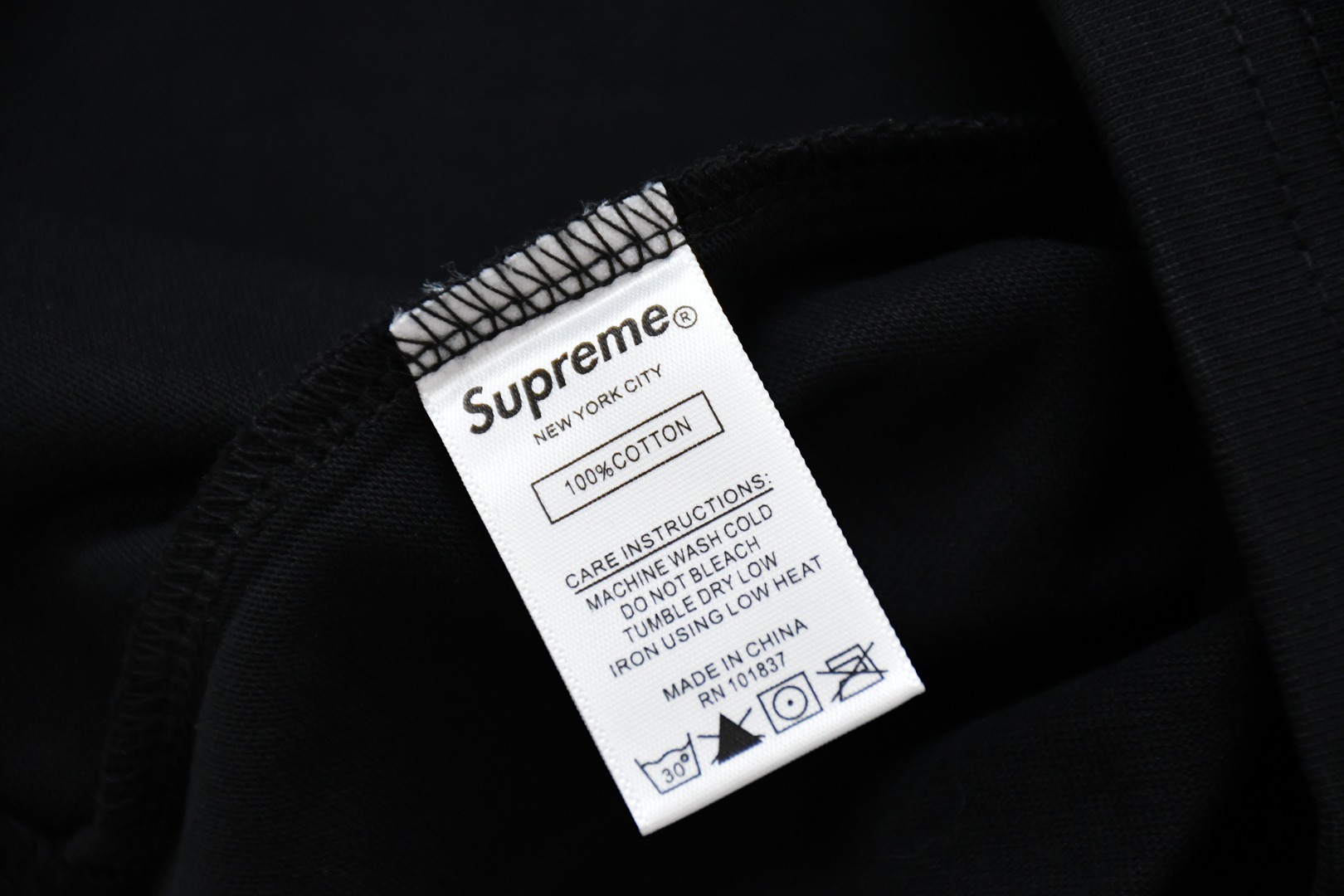 SUPREME スュプリーム フットボールTシャツ 本革 99 100%コットン 全2色 - 画像 2