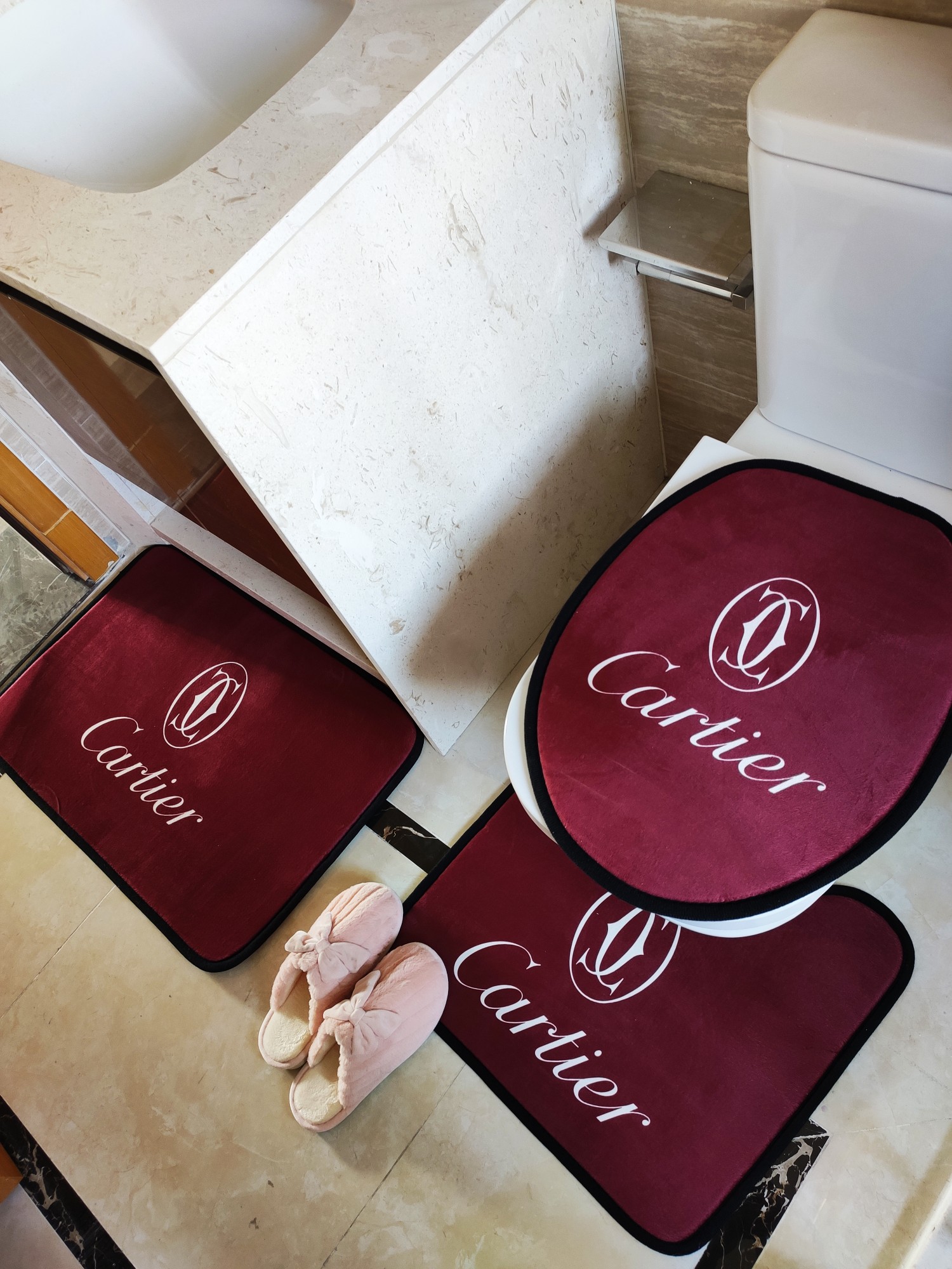 カルティエ　3点セット　フタカバーセット洗える　Cartier便座カバー/足元マット