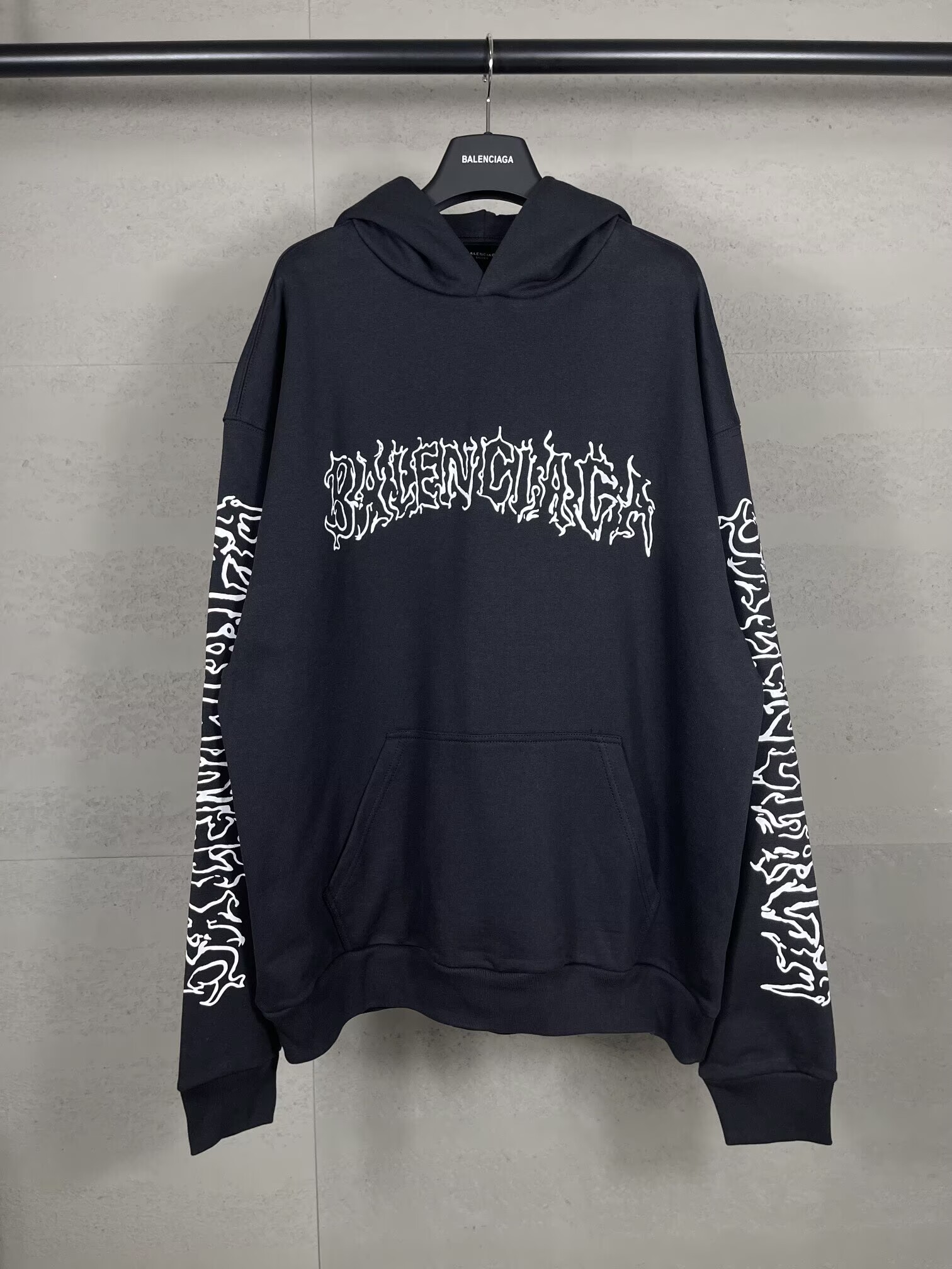 BALENCIAGA バレンシアガ ハローファン ロゴプリント フラットカット ロゴ オーバーサイズ リブ カジュアル パーカー