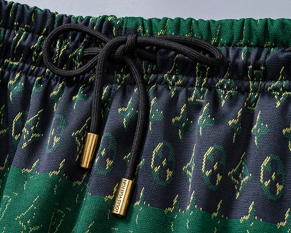 Louis Vuittonセットアップ　上下2点セット　ルイヴィトン　半袖Ｔシャツとショートパンツ　LVカジュアルウェア　モノグラム　2種 - 画像 9