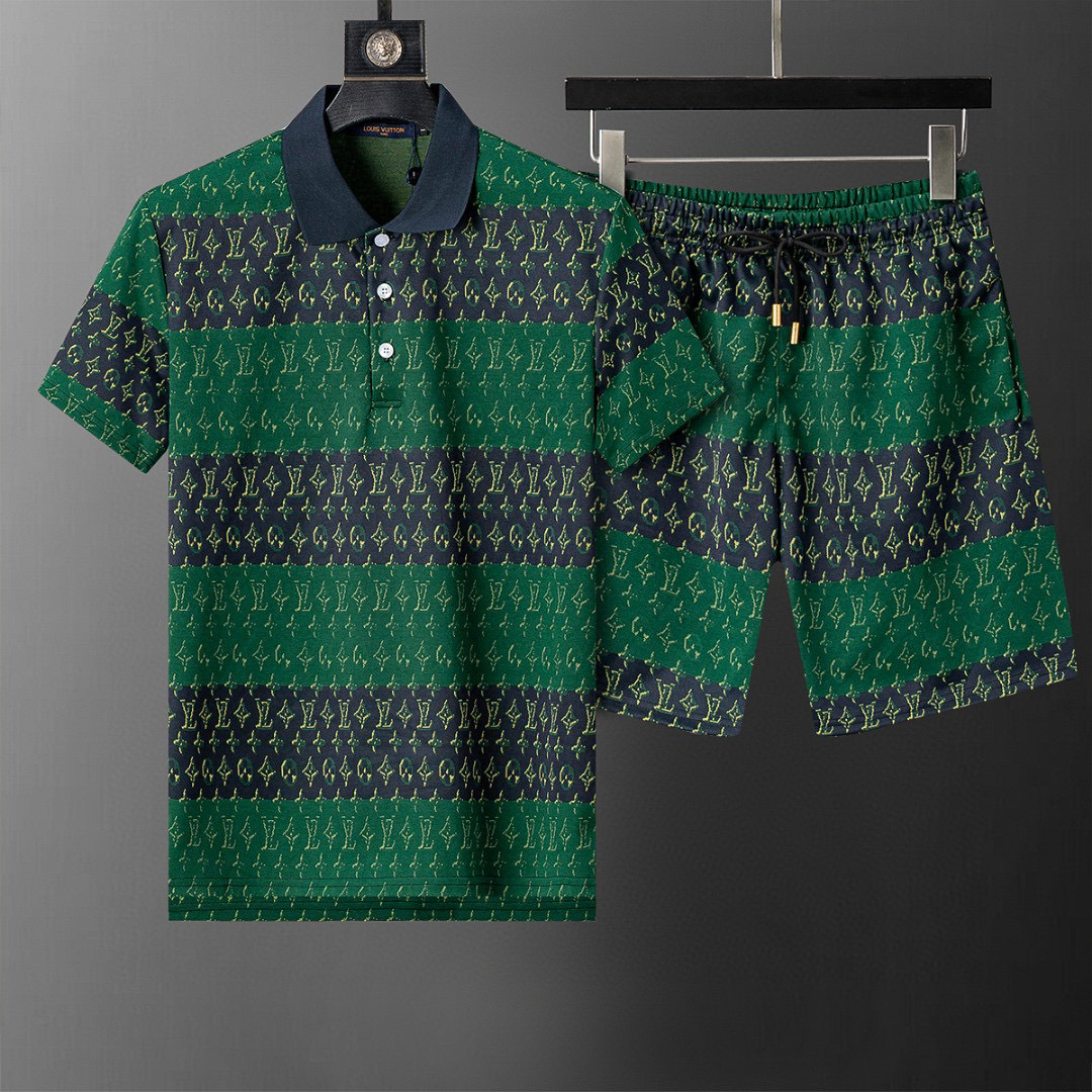 Louis Vuittonセットアップ　上下2点セット　ルイヴィトン　半袖Ｔシャツとショートパンツ　LVカジュアルウェア　モノグラム　2種 - 画像 5