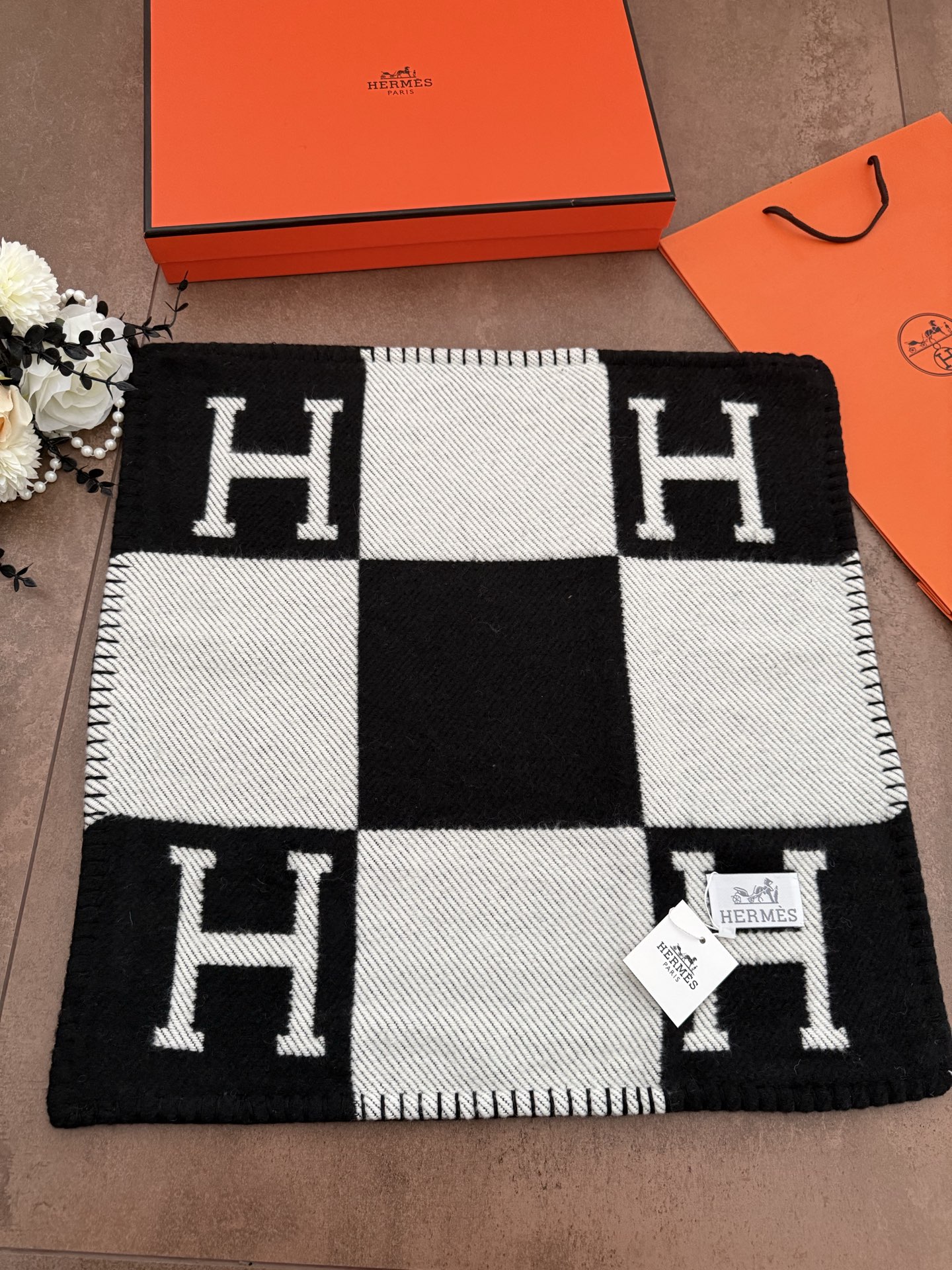HERMES　エルメス　お部屋のアクセントに♪クッション　アヴァロン　Avalon Navy　Cushion　Hチェック柄　抱き枕カバー　まくら座布　団カバー　9色入れ - 画像 19