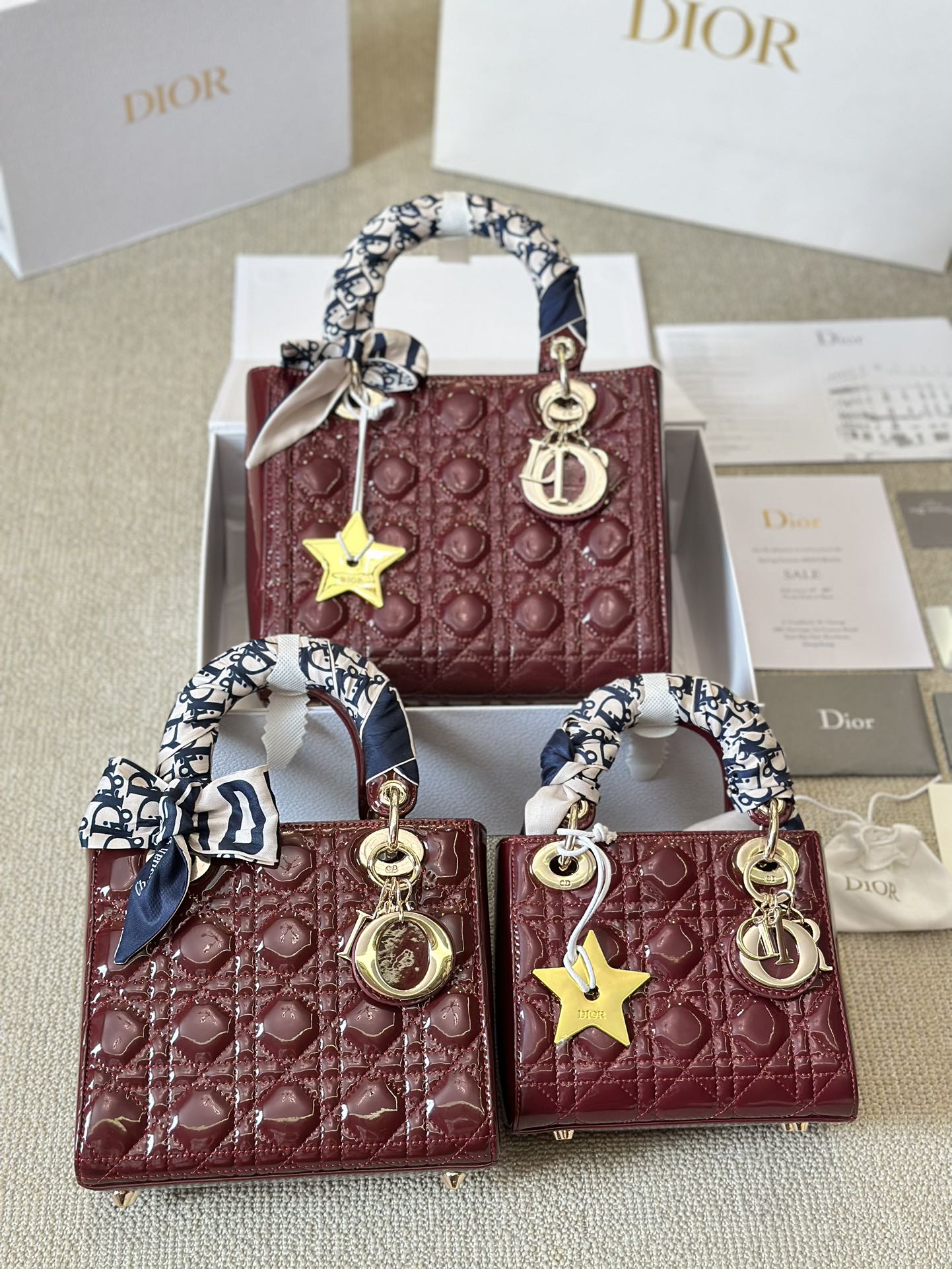 クリスチャンディオール レディ ディオール バッグ Christian Dior 可愛いLady Dior Bag ミニ/スモール/ミディアム バッグ 女性 ショルダーバッグ レザー ハンドバッグ 4色 - 画像 3