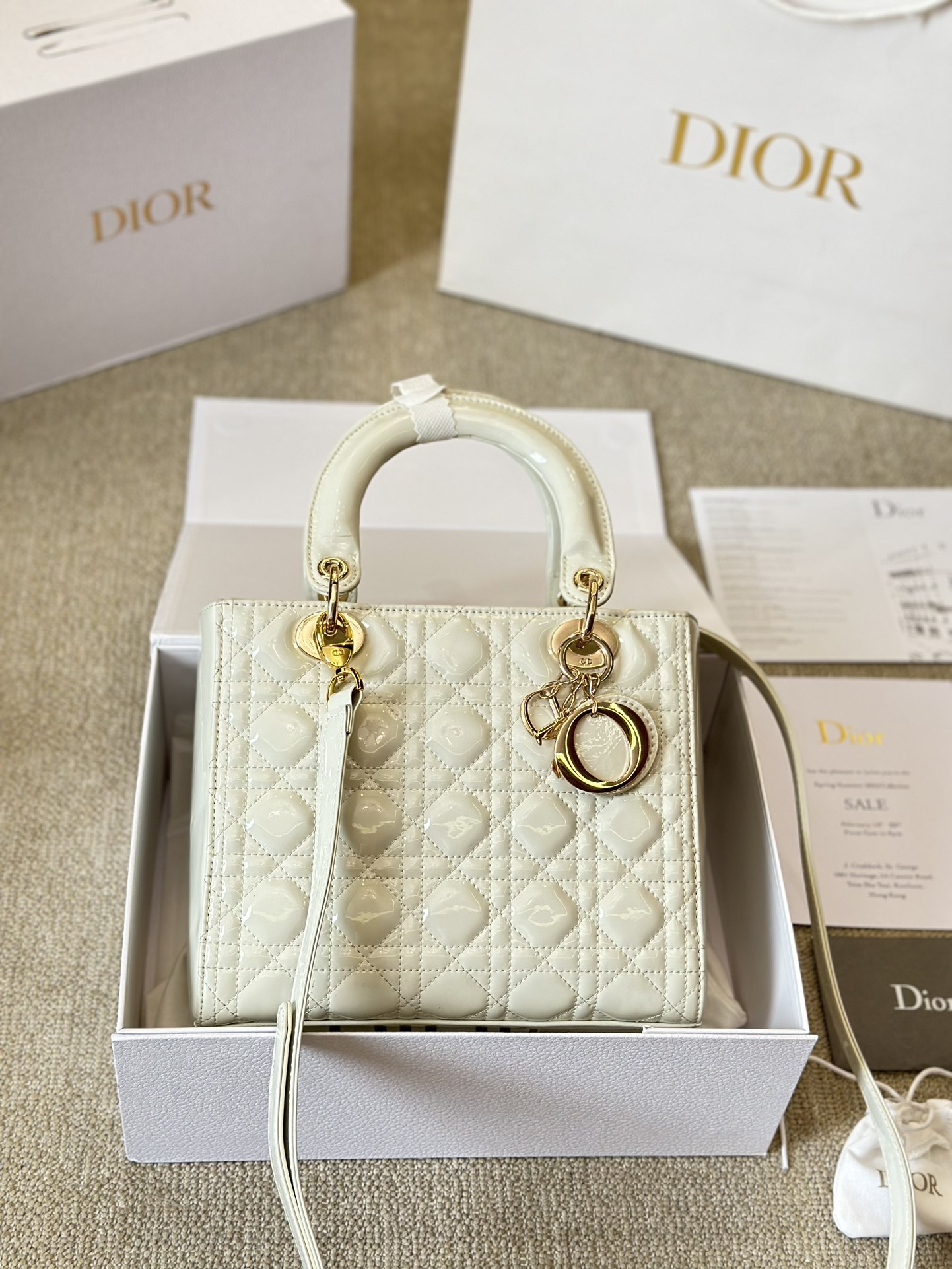 クリスチャンディオール レディ ディオール バッグ Christian Dior 可愛いLady Dior Bag ミニ/スモール/ミディアム バッグ 女性 ショルダーバッグ レザー ハンドバッグ 4色 - 画像 6