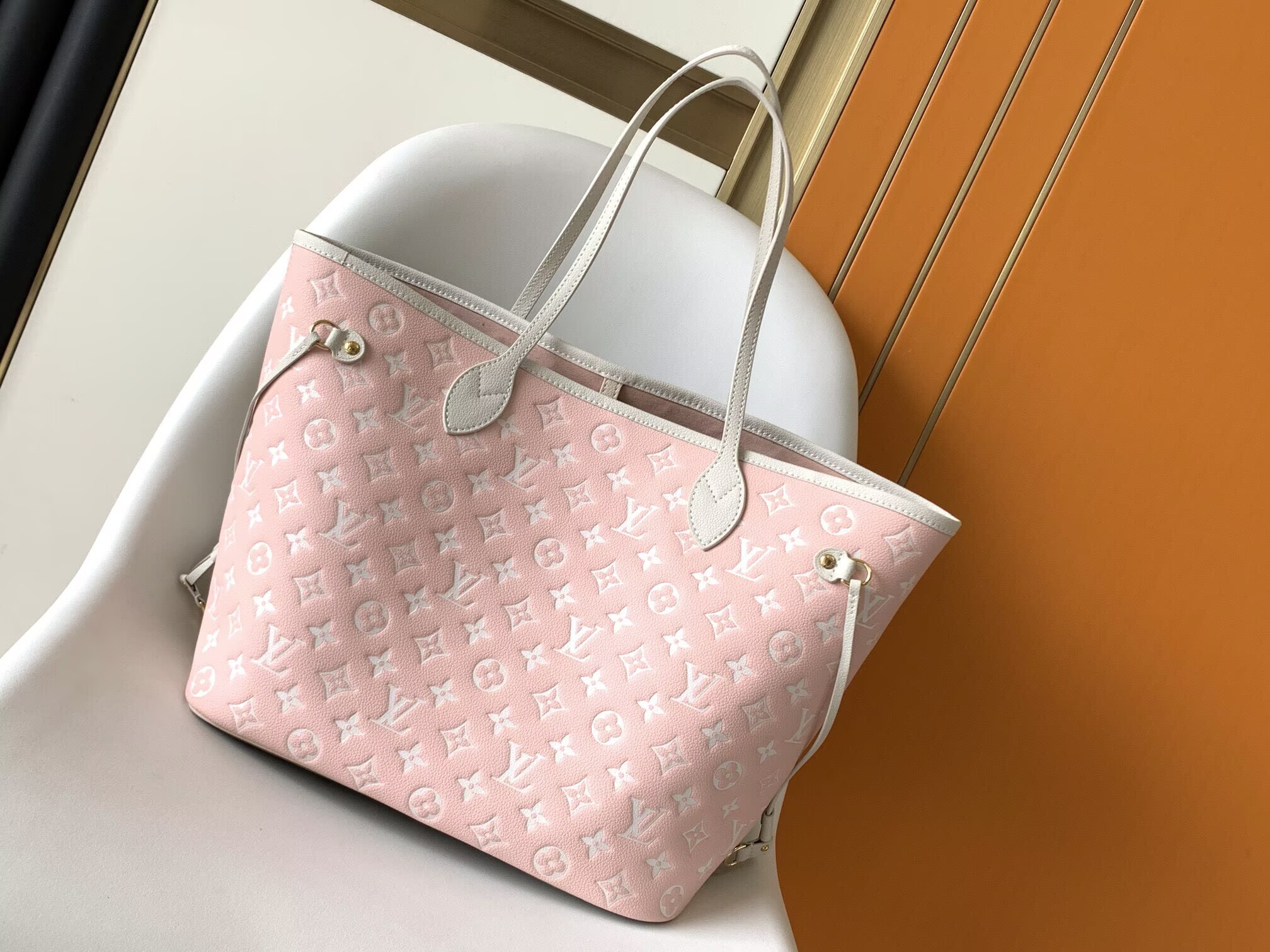 ルイヴィトン　Louis Vuitton　ネヴァーフル MM　モノグラム　ハンドバッグ　ポーチ付き　レディース　トートバッグ　定番人気バッグ　2色選択可能 - 画像 14