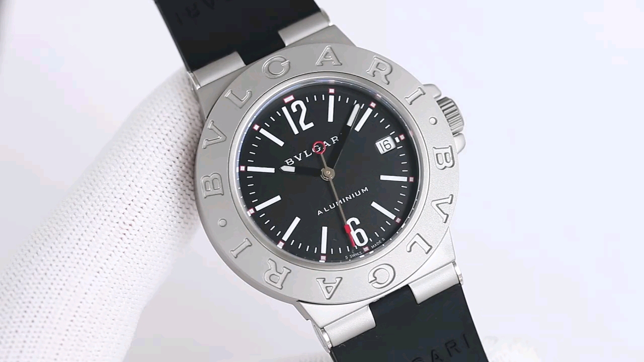 BVLGARI ブルガリ メンズ腕時計 本革 軽量 通勤 全1色 - 画像 1