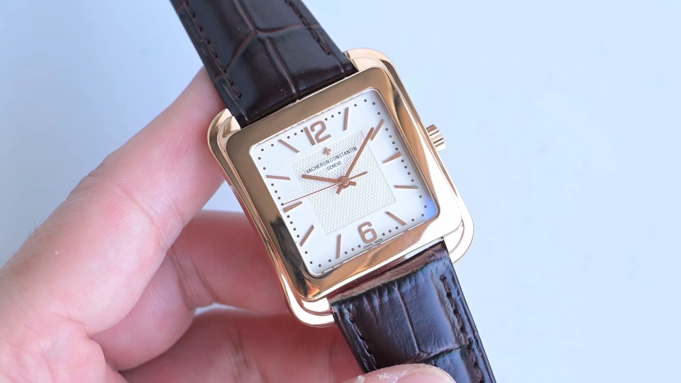Vacheron Constantin ヴァシュロンコンスタンタン 机械腕時計 高級感 本革 6色展開