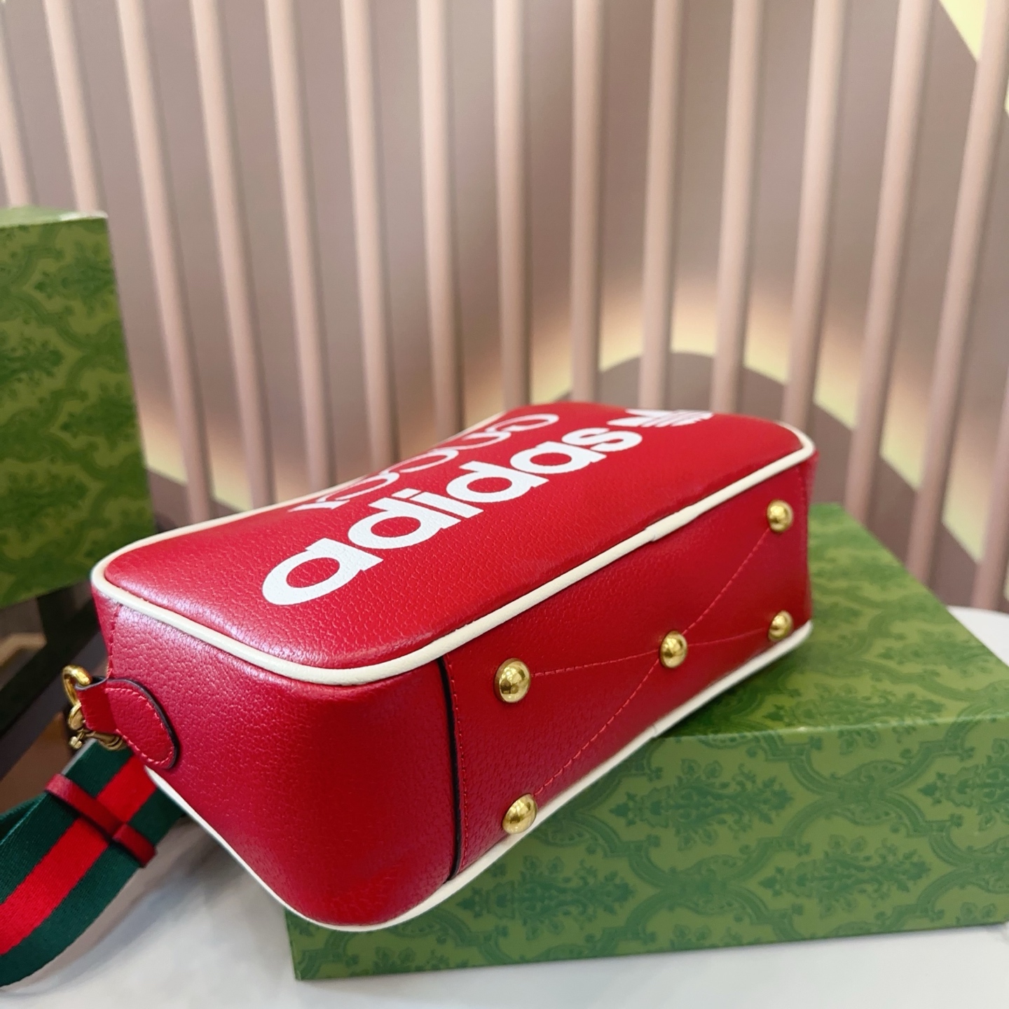 グッチ x アディダス　Gucci x adidas　ロゴ　小型ショルダーバッグ　コラボバック - 画像 9