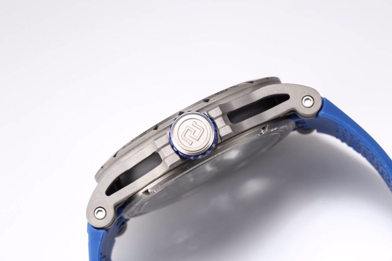 ROGER DUBUIS ロジェデュビュー 腕時計 メンズ トゥールビヨン 本革 45mm ブルー - 画像 3