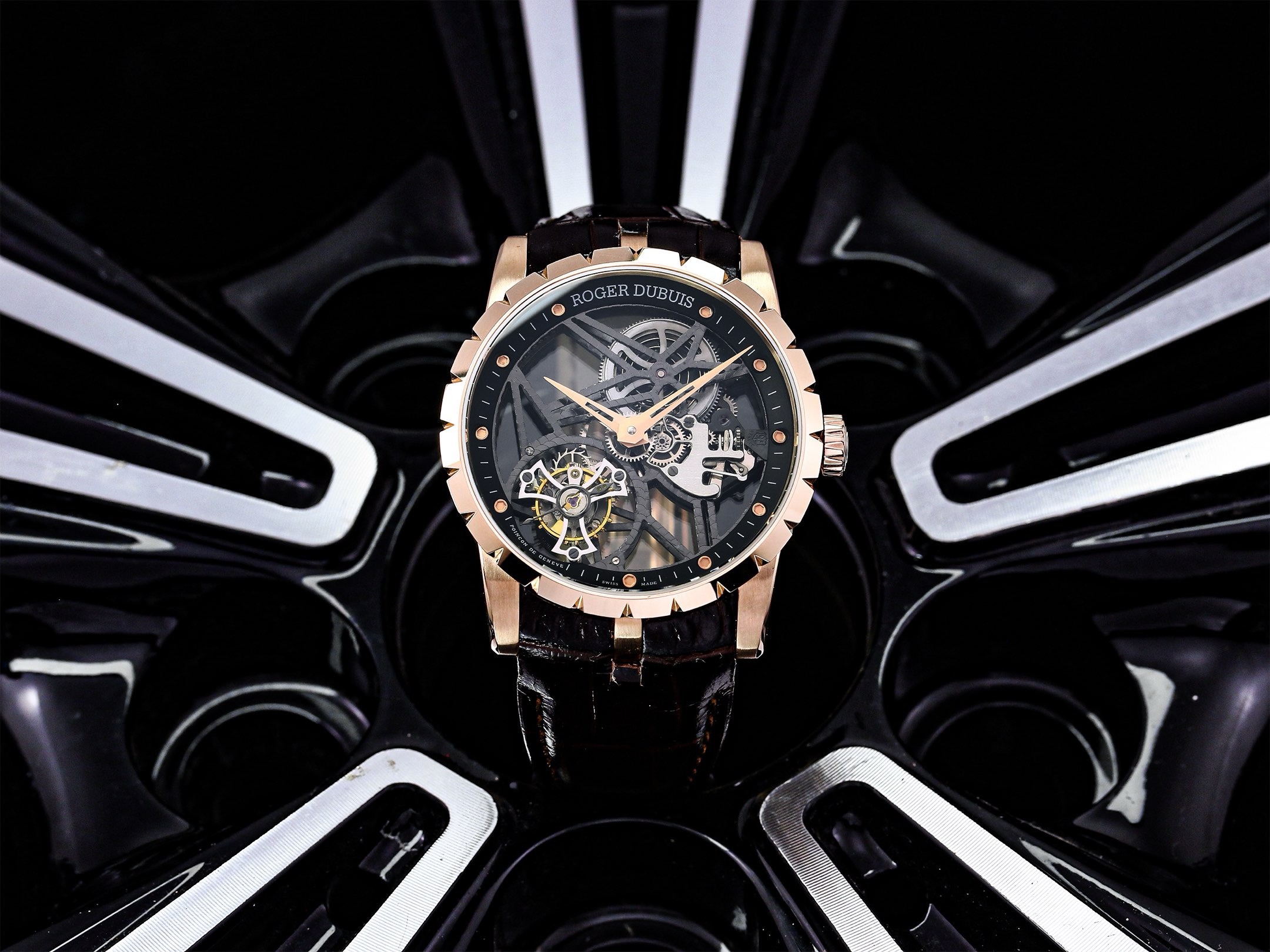 ROGER DUBUIS ロジェデュブイ 腕時計 メンズ 一体型トゥールビヨン ムーブメント ブラック