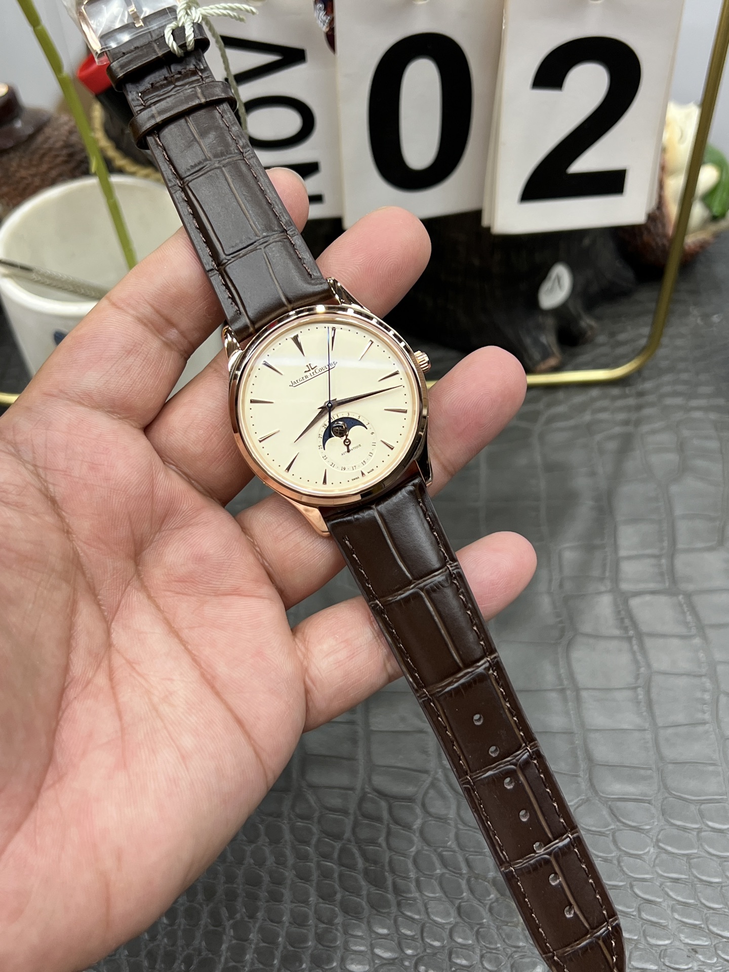 JAEGER-LECOULTRE ジャガー・ルコルト 腕時計 メンズ 月相表示 自動巻き 39mm ローズゴールド ブラック - 画像 9