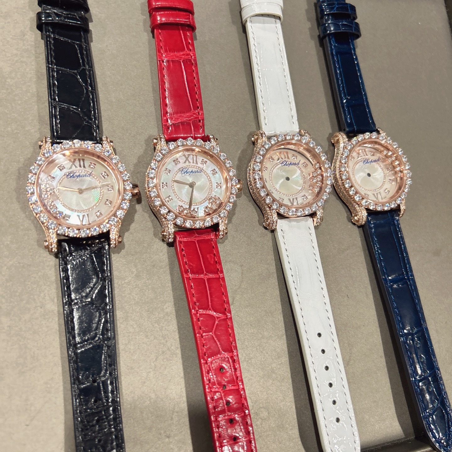 CHANEL シャネル ファインジュエリーウォッチ レディース 9015機械式 ダイヤモンド ホワイト ブラック レッド グリーン ピンク ブルー