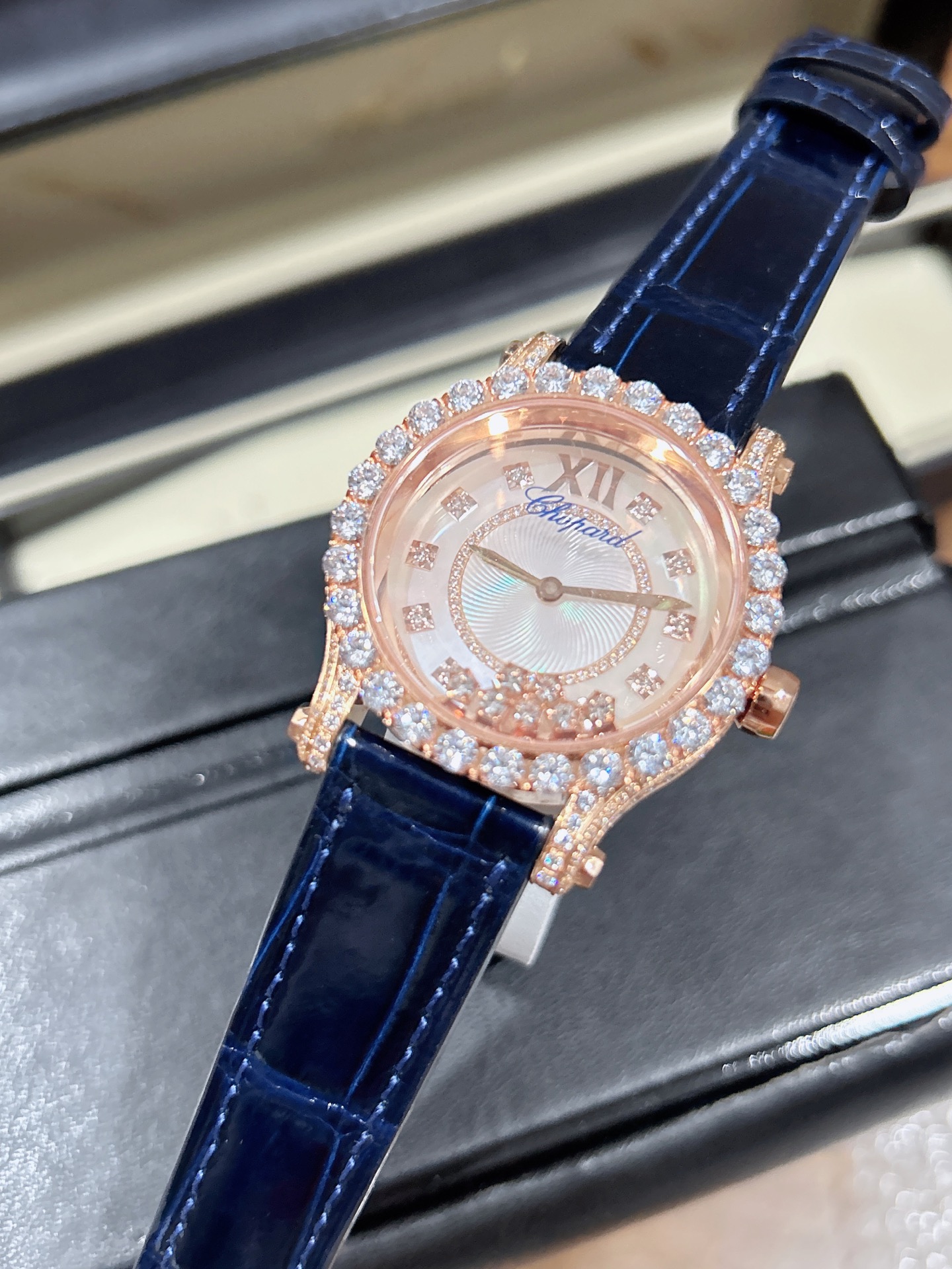 CHOPARD ショパール レディース 腕時計 ラグジュアリー 自動巻き ダイヤモンド レザーベルト 全6色 - 画像 5