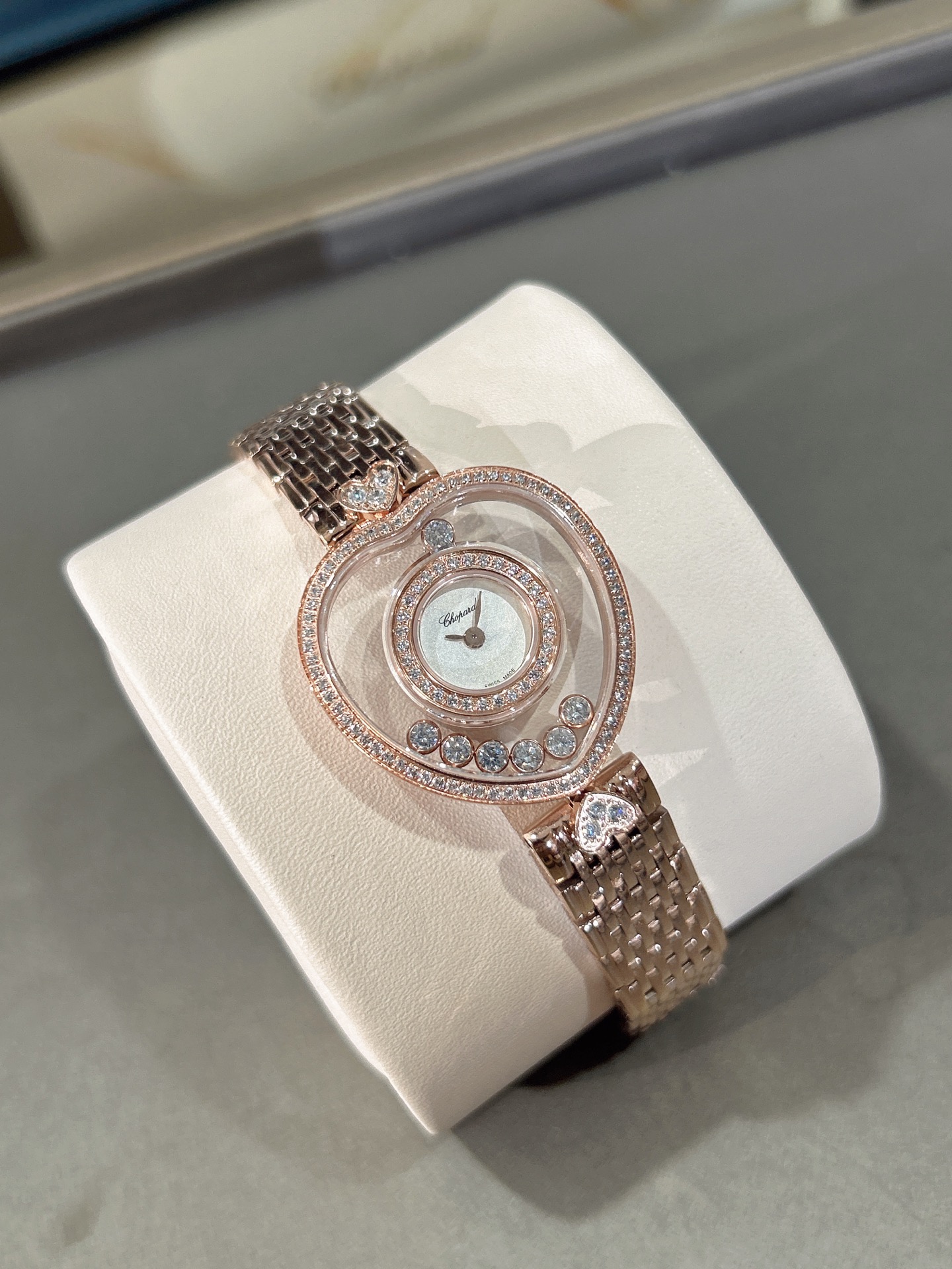 CHOPARD ショパード ハッピーダイヤモンド 腕時計 レディース 心形 ダイヤ フリー回転 26mm 全2色 - 画像 7