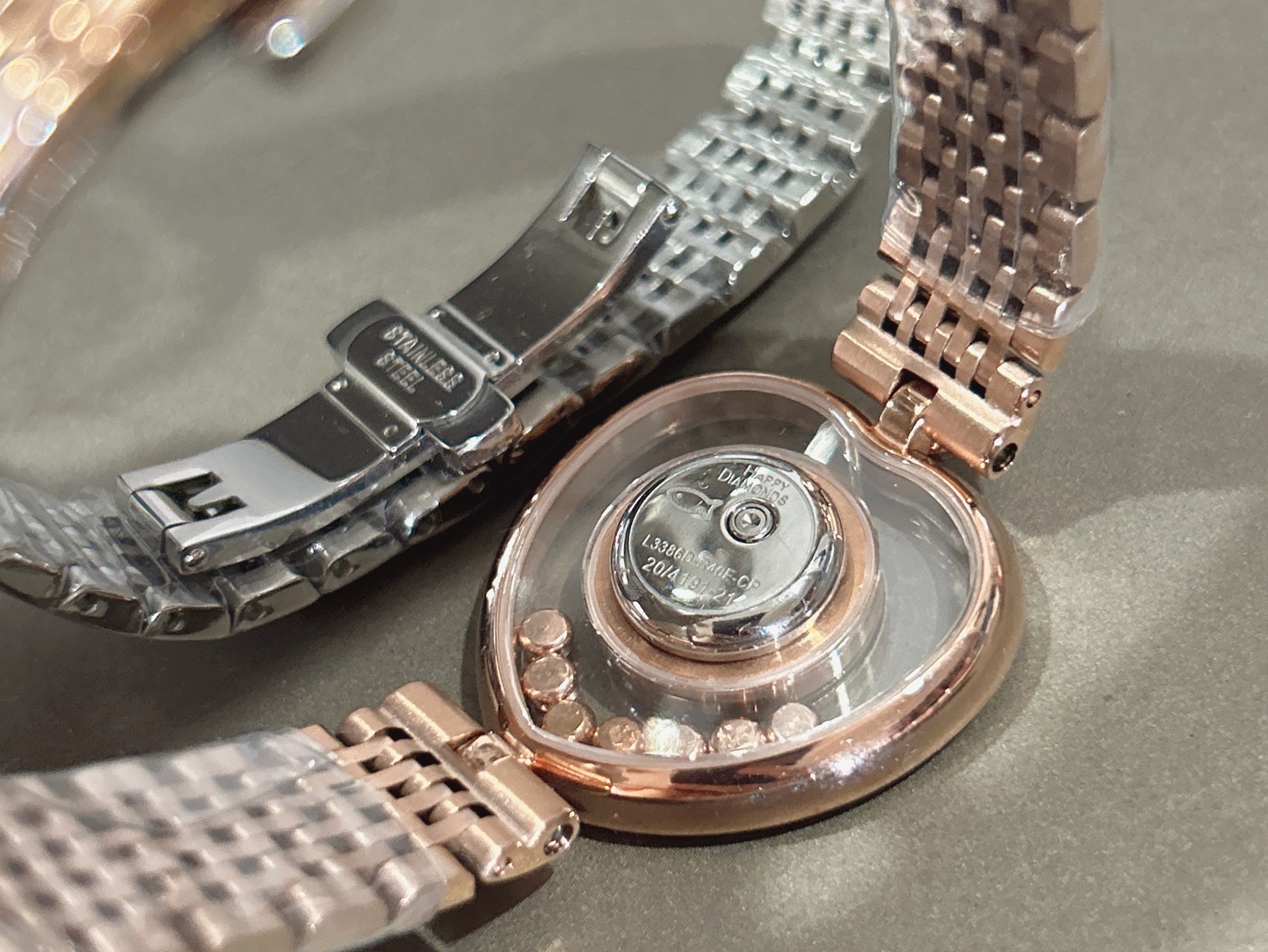 CHANEL シャネル ハッピーダイヤモンド 腕時計 レディース ハート型 26mm プラチナ ローズゴールド 全2色 - 画像 9
