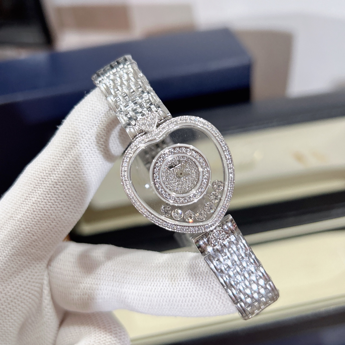 CHOPARD ショパール ハッピーダイヤモンド 腕時計 レディース ハート型 ルビー シリコン ベルト ホワイト ブラック - 画像 7