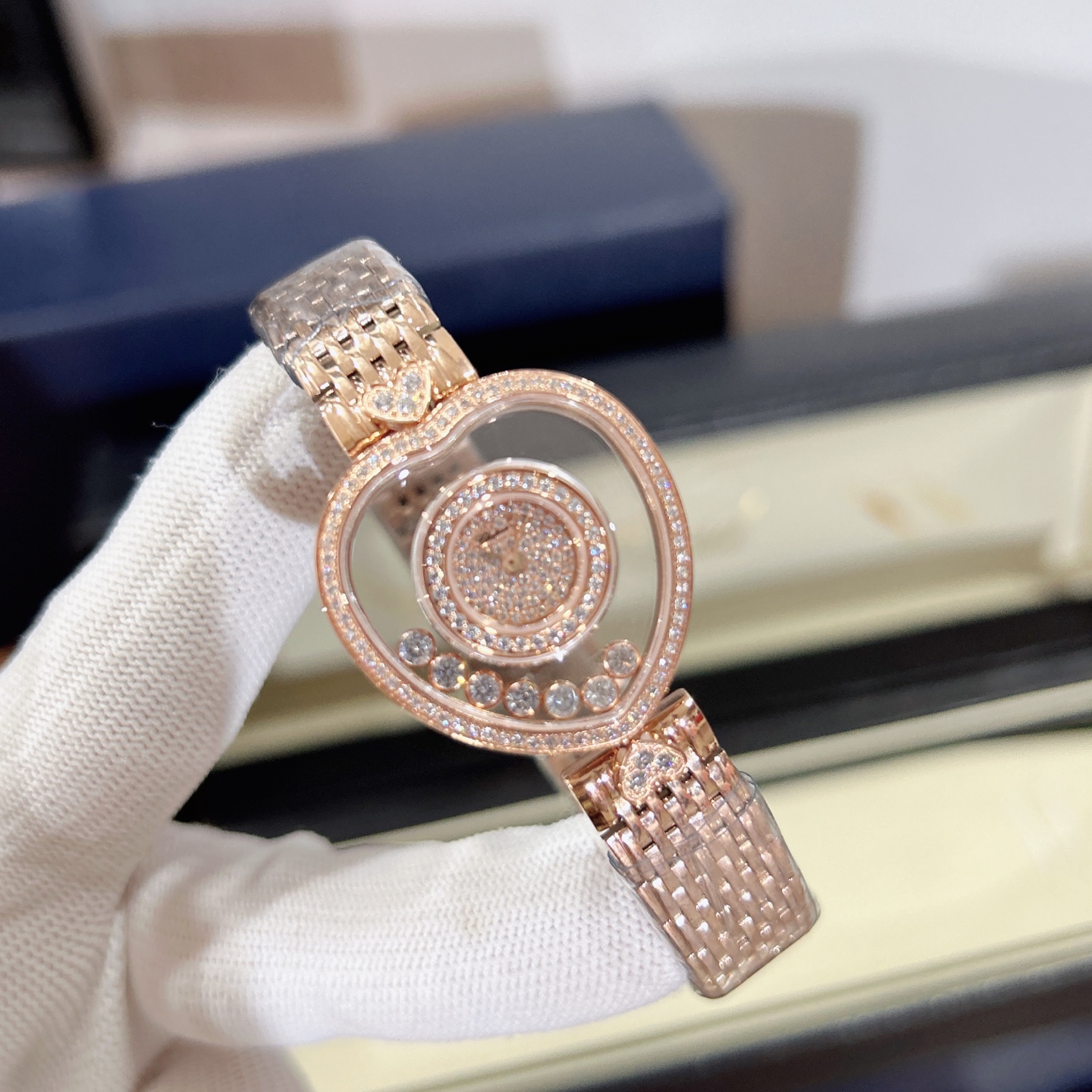 CHOPARD ショパール ハッピーダイヤモンド 腕時計 レディース ハート型 ルビー シリコン ベルト ホワイト ブラック - 画像 9