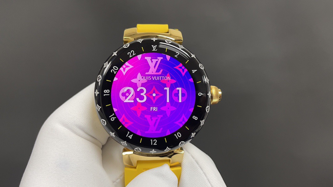 LOUIS VUITTON ルイヴィトン スマートウォッチ 360度無死角 30m防水 ヨロコビ 色展開