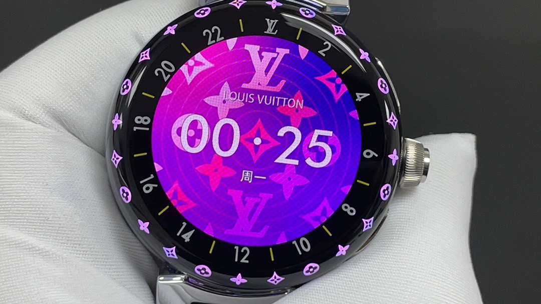 LV ルイヴィトン 時計 スマートウォッチ 1.2インチ AMOLED 44mm ブラック - 画像 3