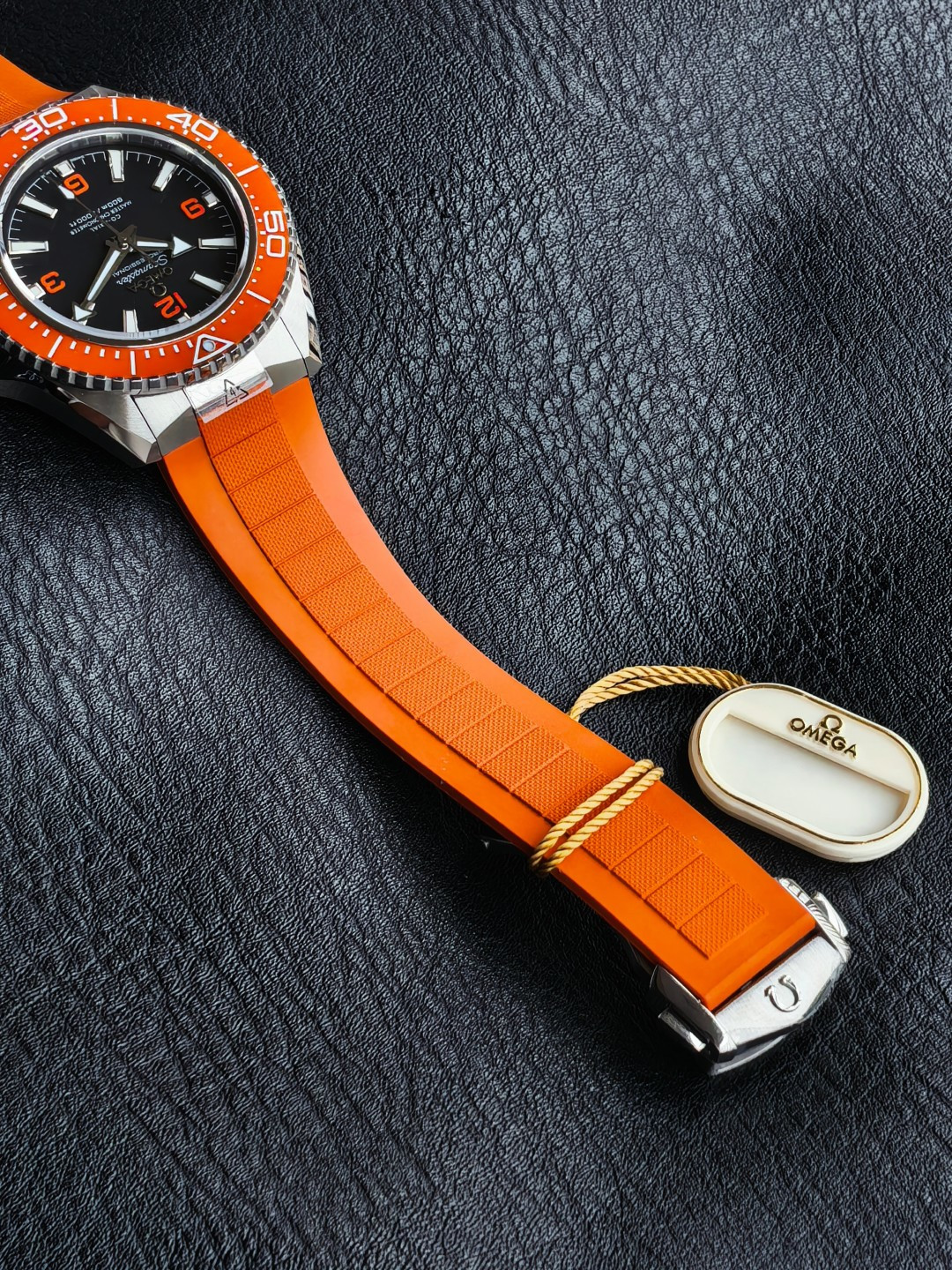 OMEGA オメガ シーマスター 腕時計 メンズ 自動巻き 耐衝撃 600m ブラック オレンジ - 画像 8