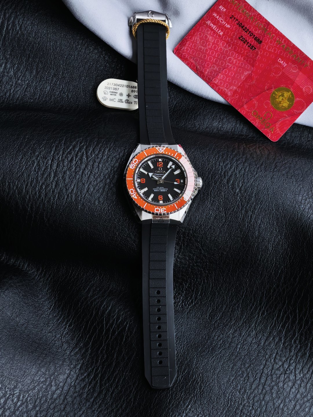 OMEGA オメガ シーマスター 腕時計 メンズ 自動巻き 機械式 42mm オレンジ ブラック