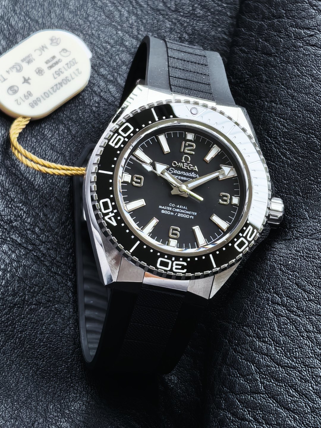 OMEGA オメガ シーマスター 腕時計 メンズ 自動巻き 機械式 42mm ブラック リューズガード 600m防水 全3色 - 画像 3