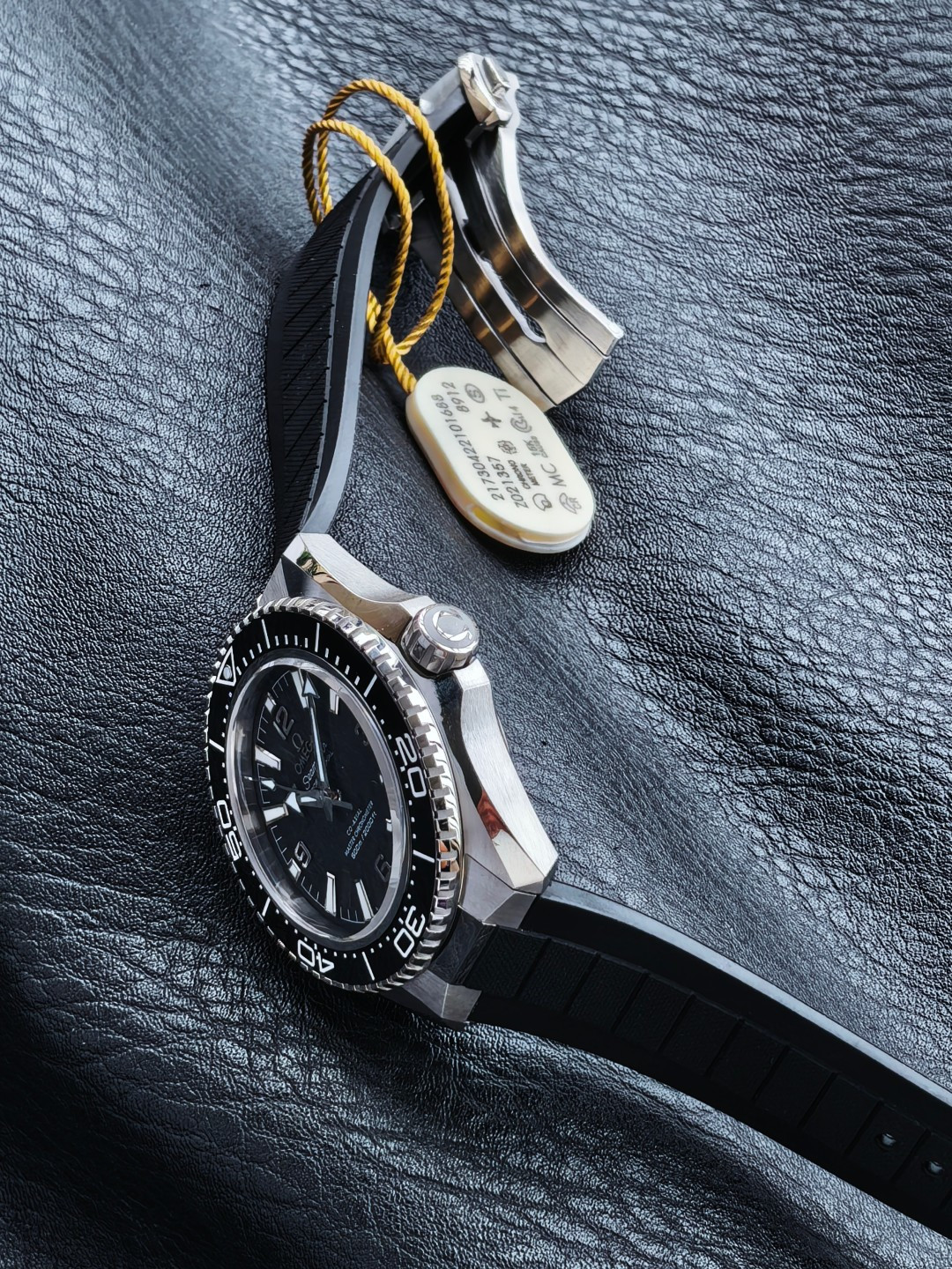 OMEGA オメガ シーマスター 腕時計 メンズ 自動巻き 機械式 42mm ブラック リューズガード 600m防水 全3色 - 画像 7