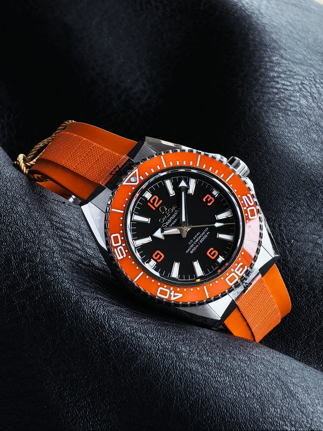 OMEGA オメガ シーマスター 腕時計 メンズ 自動巻き 機械式 デイデイト オレンジ ブラック