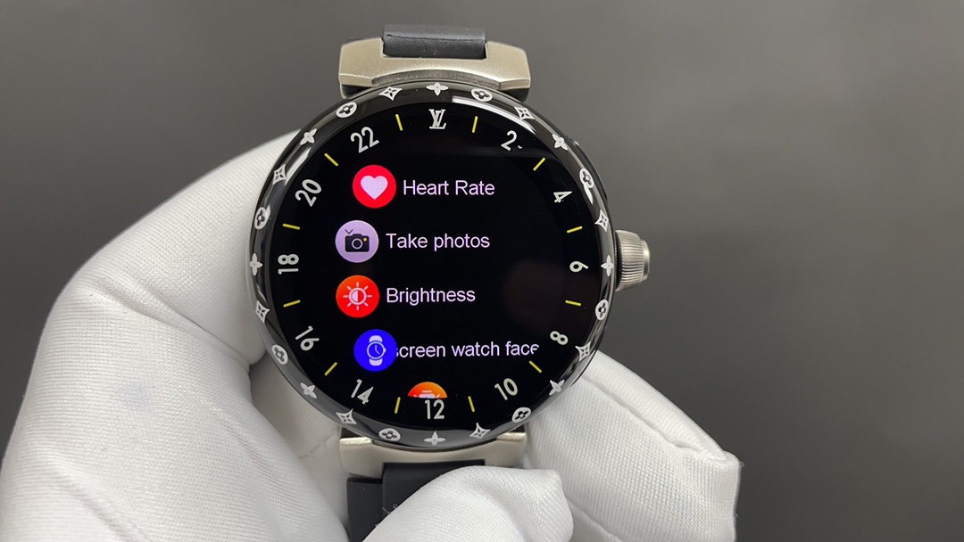 LV ルイ・ヴィトン スマートウォッチ メンズ 1.2インチAMOLED 360度無死角 全1色 - 画像 4