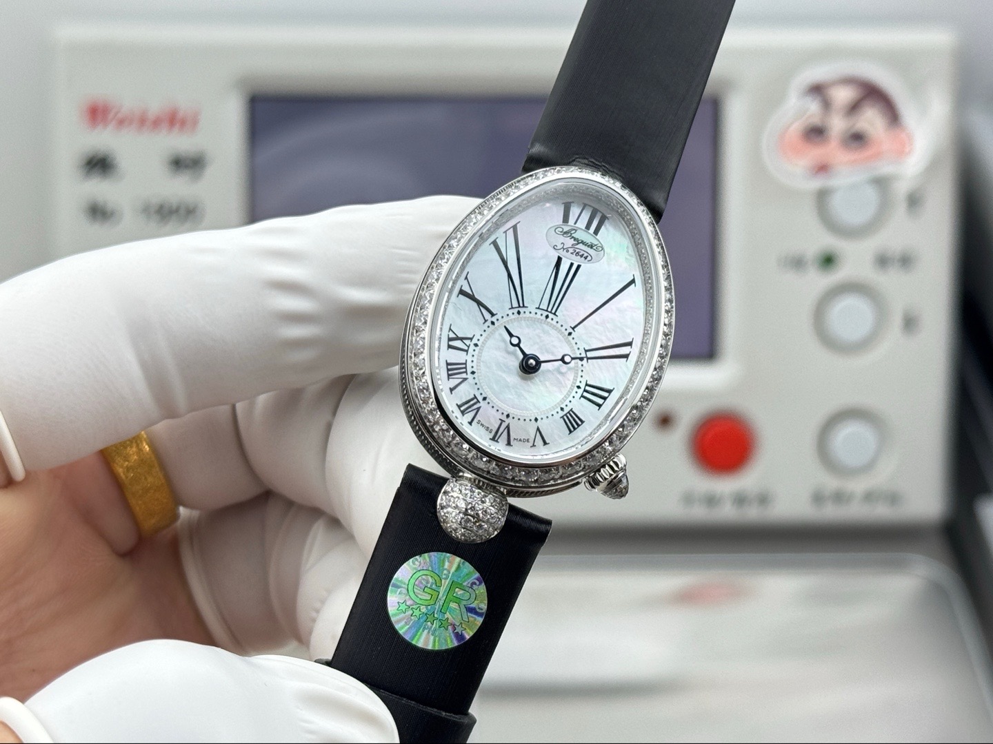 BREGUET ブルジェ エルゴノミクス レディース 腕時計 オーバル型 パール文字盤 ブラック - 画像 3