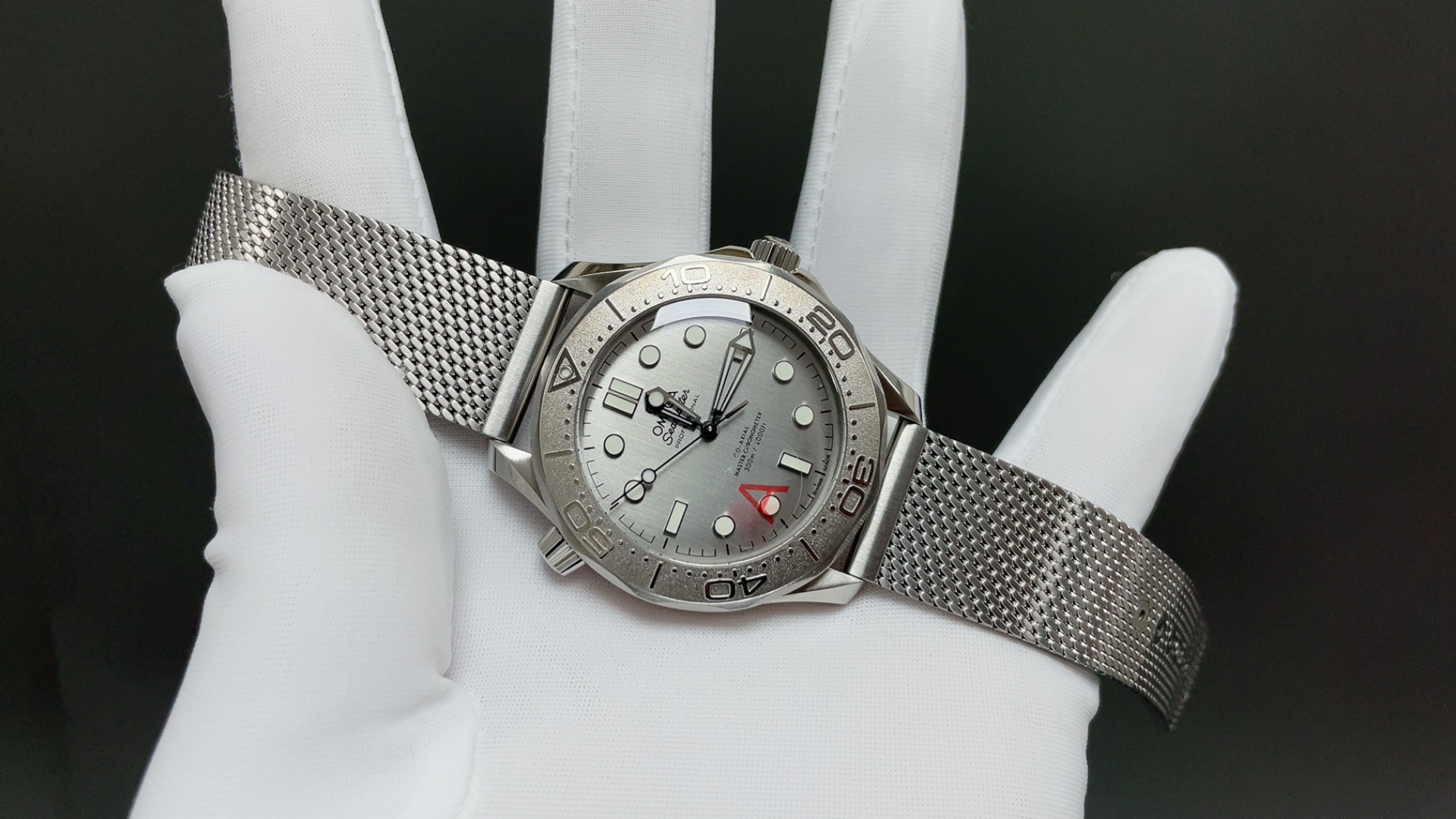 OMEGA オメガ シーマスター 腕時計 メンズ 自動巻き 機械式 42mm メッシュベルト グレー - 画像 2
