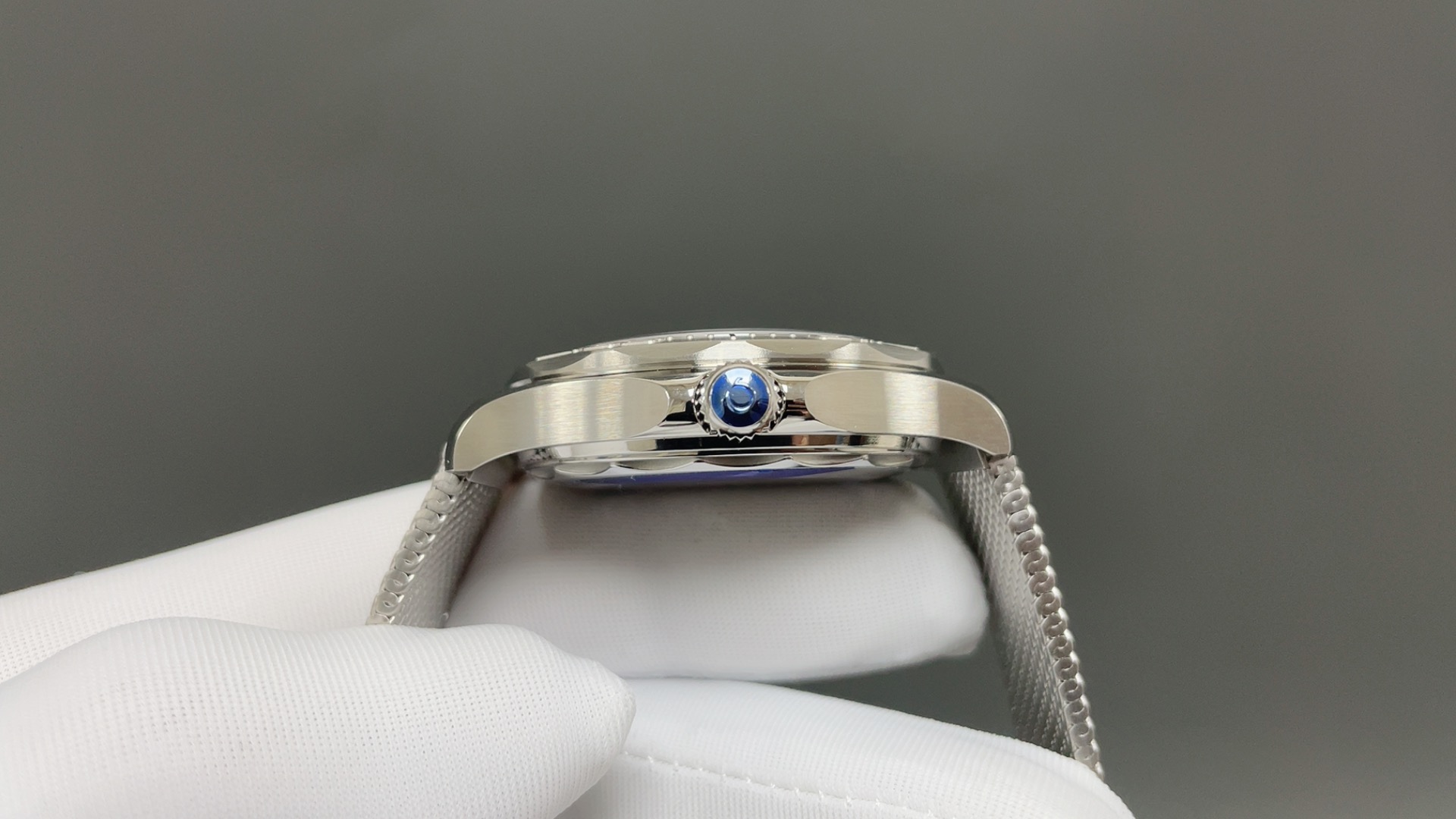 OMEGA オメガ シーマスター 腕時計 メンズ 自動巻き 機械式 42mm メッシュベルト グレー - 画像 4