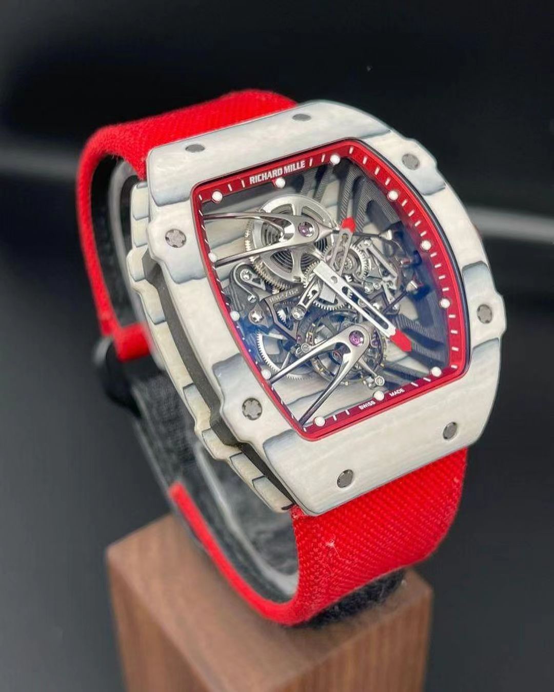RICHARD MILLE リチャードミル 腕時計 メンズ 陀飛輪 繊維 レッド