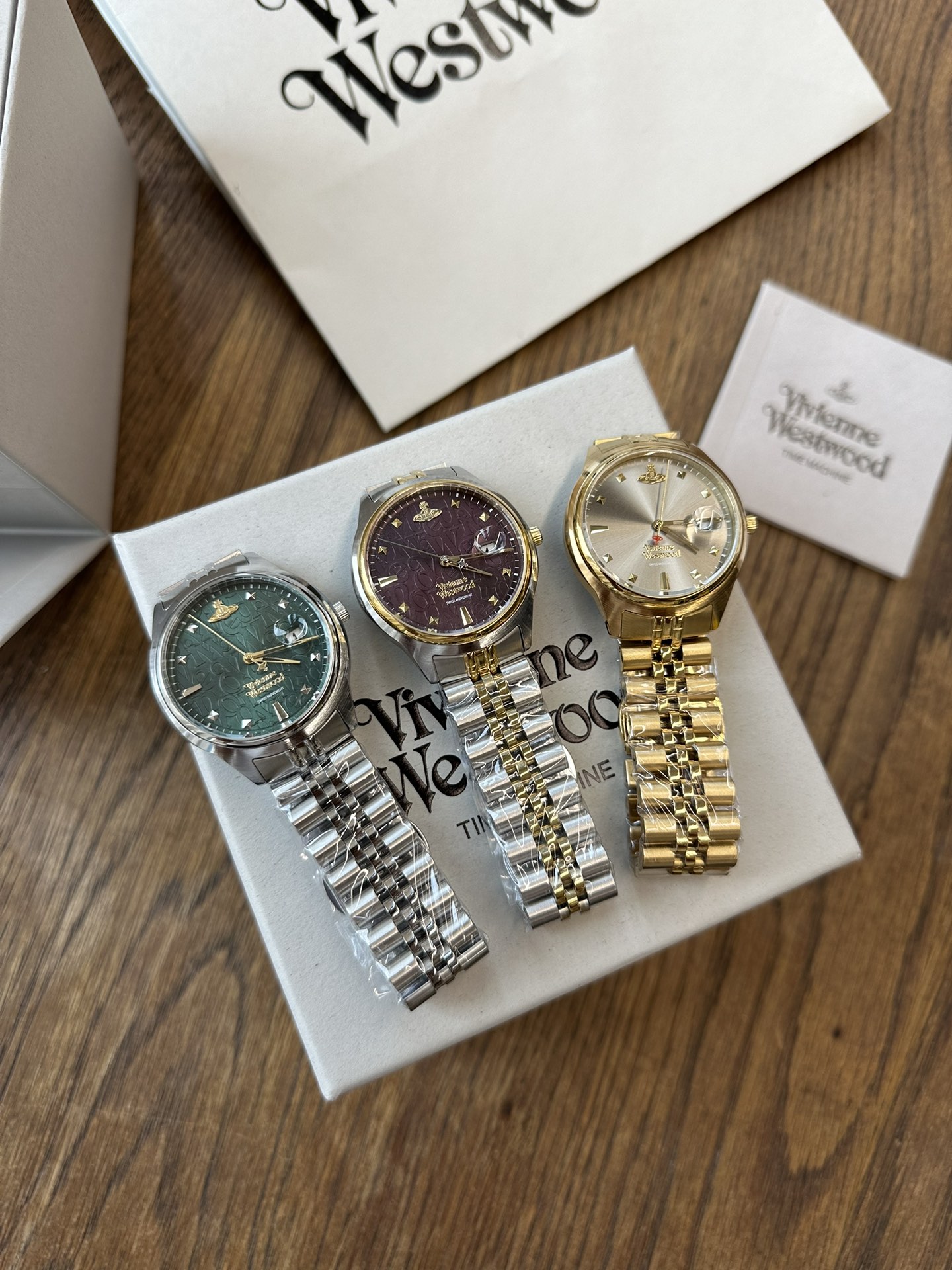 Vivienne Westwood ヴィヴィアンウエストウッド 腕時計 レディース シルバー ブラック ホワイト 37mm イギリス限定 - 画像 3