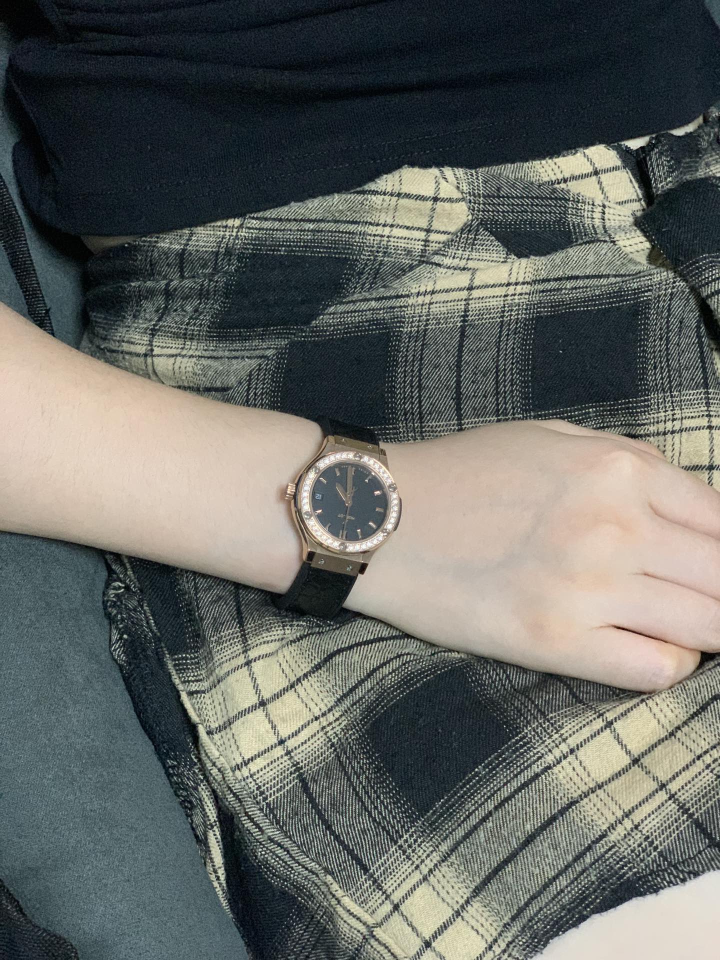 HUBLOT ハブロット 腕時計 レディース ローズゴールド ダイヤモンド クオーツ 全2色 - 画像 5