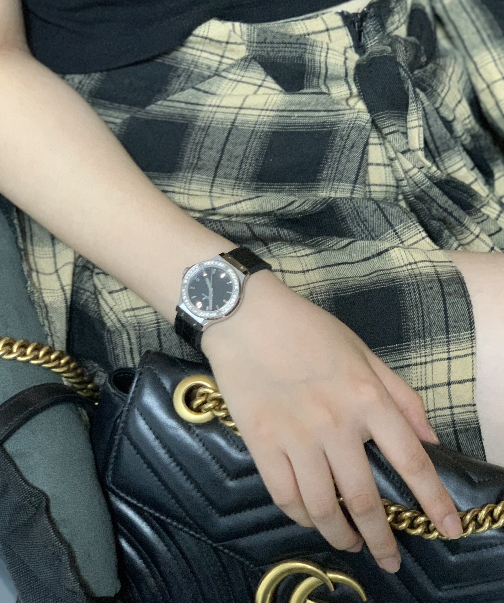 HUBLOT ハブロット 腕時計 レディース シースルーベルト 高級感 シルバー ブラック - 画像 3