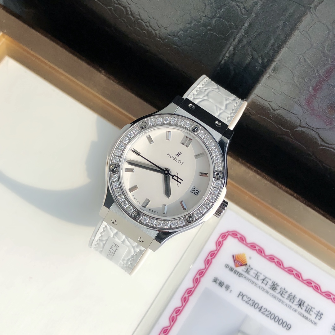 HUBLOT ユビキット タイプ4 腕時計 レディース ダイヤモンド ホワイト ブラック - 画像 2