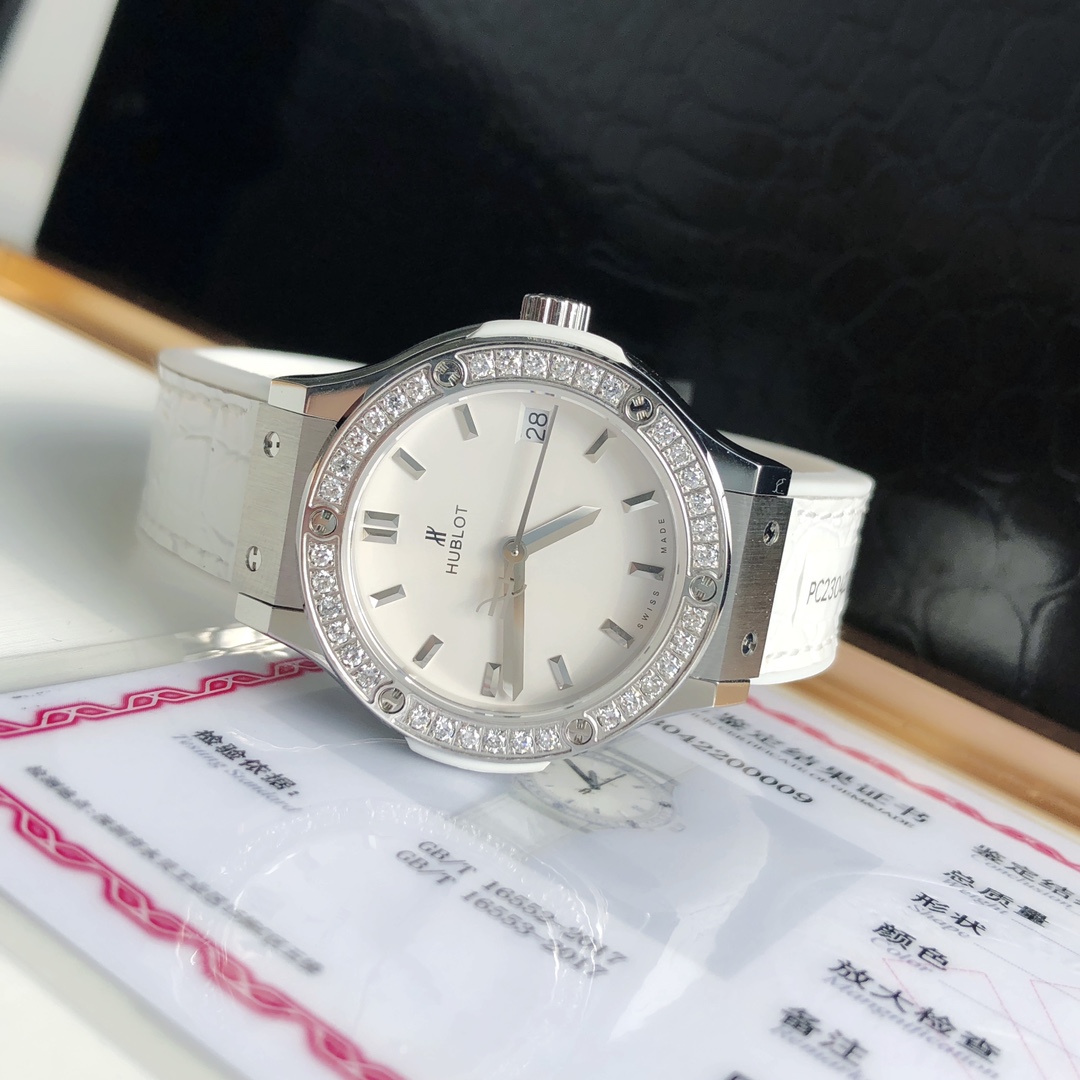 HUBLOT ユビキット タイプ4 腕時計 レディース ダイヤモンド ホワイト ブラック - 画像 6