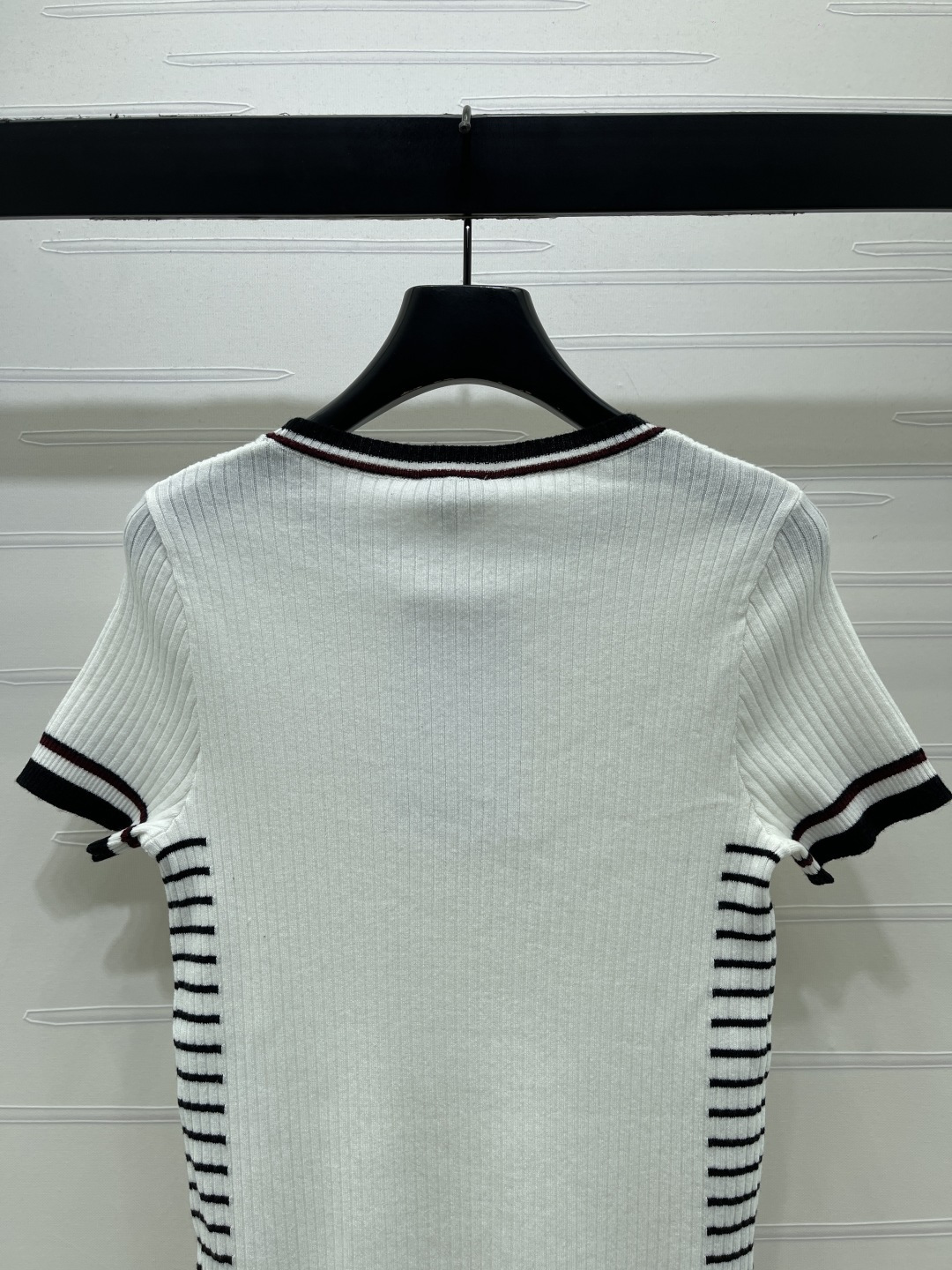 CHANEL シャネル ニット Tシャツ レディース ロゴ刺繍 縦リブ 白 - 画像 8